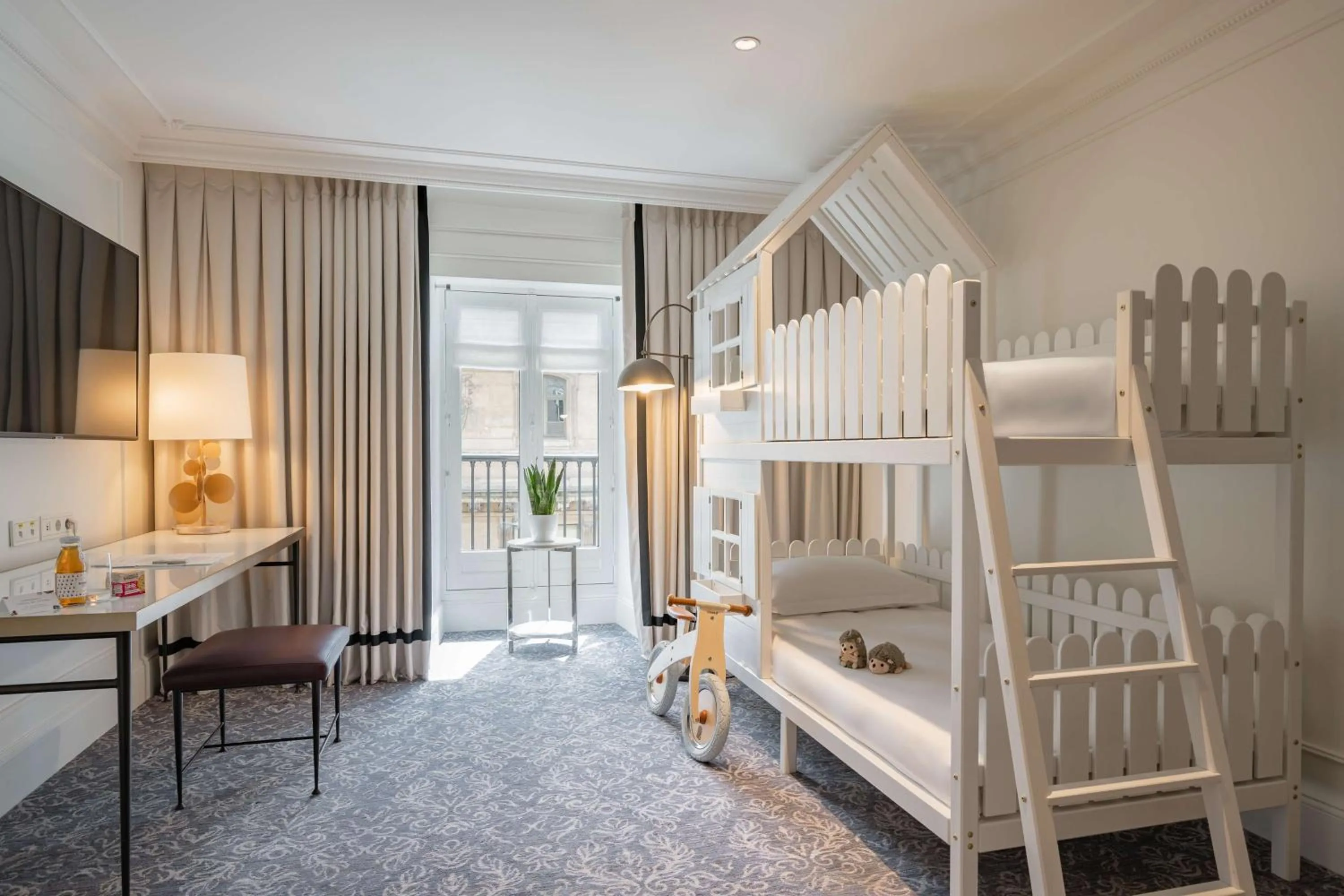 Photo of the whole room, Bed in Hôtel du Louvre, in The Unbound Collection by Hyatt