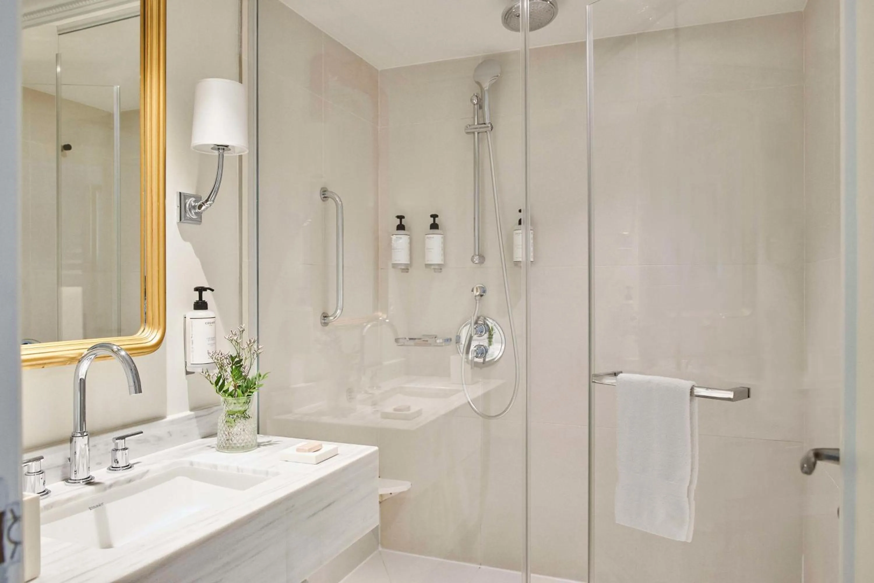 Bedroom in Hôtel du Louvre, in The Unbound Collection by Hyatt