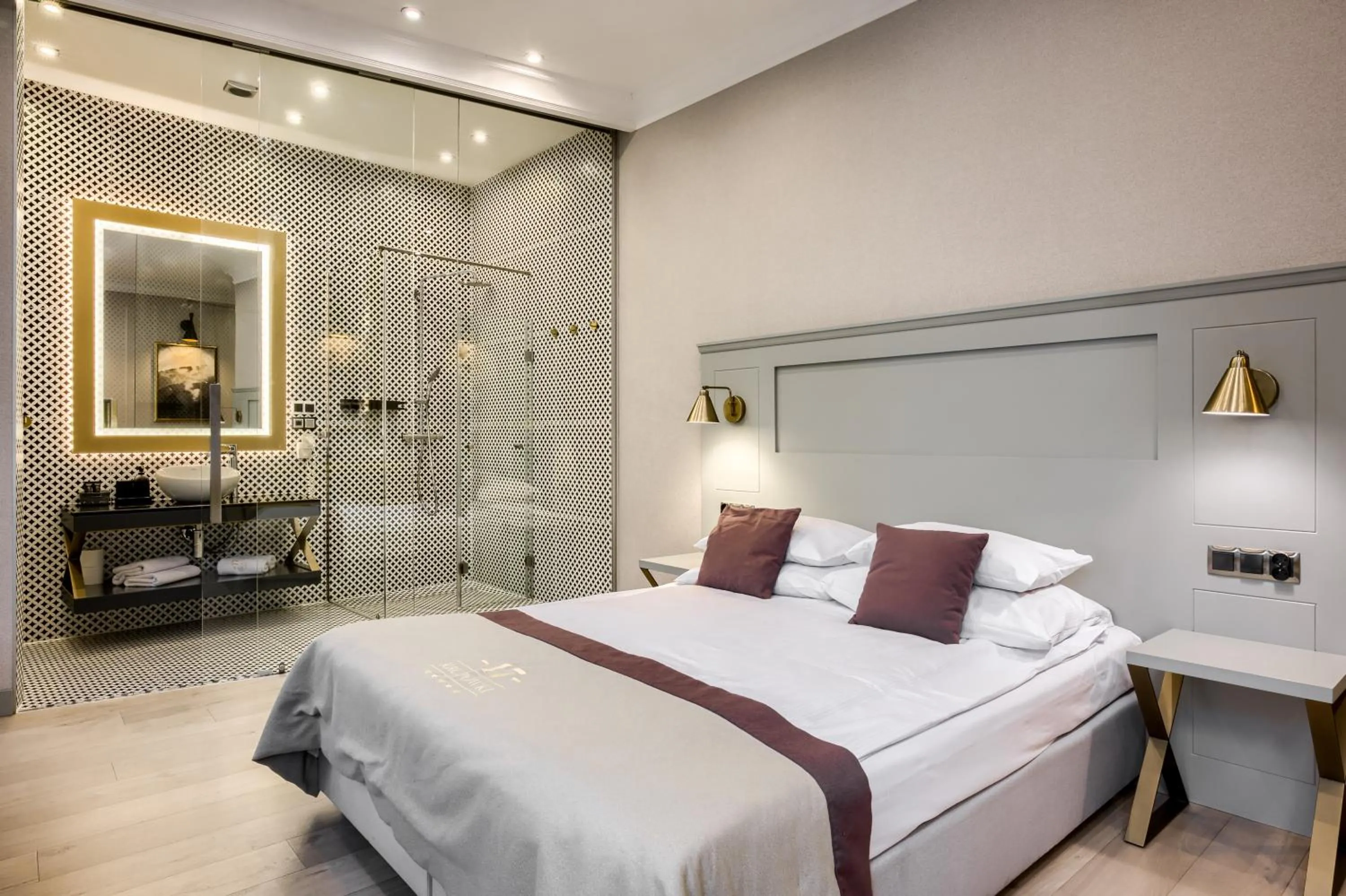 Photo of the whole room, Bed in Krupówki 17 Resort & SPA