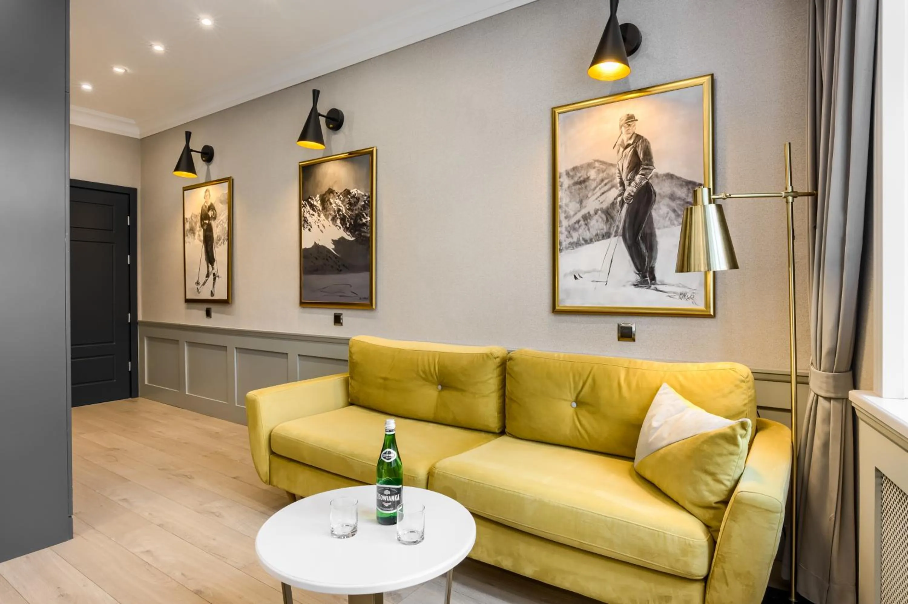 Seating area in Krupówki 17 Resort & SPA