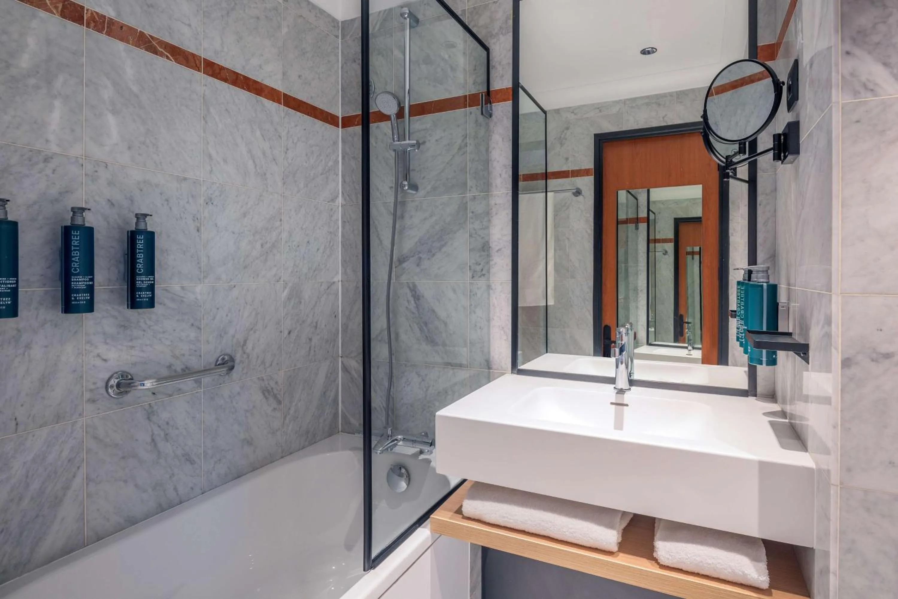 Bathroom in DoubleTree by Hilton Paris Bougival