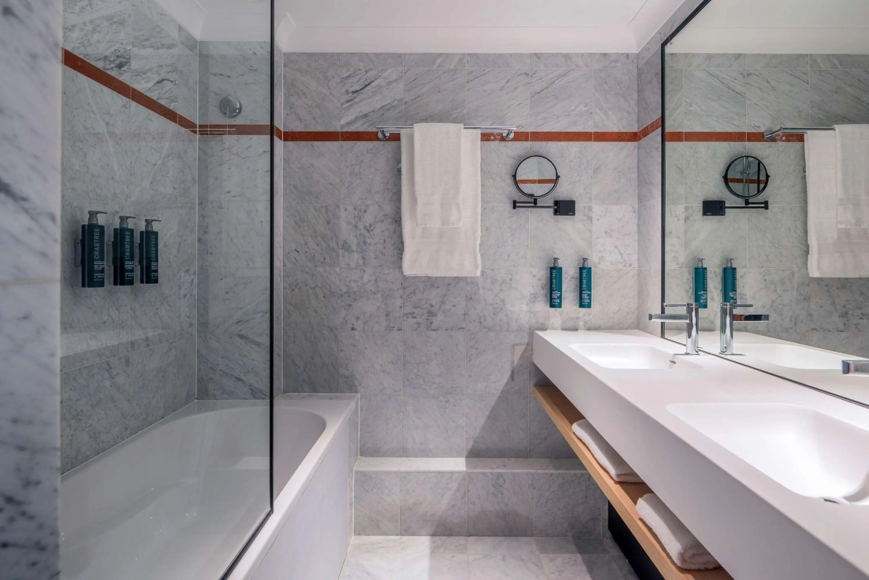 Bathroom in DoubleTree by Hilton Paris Bougival