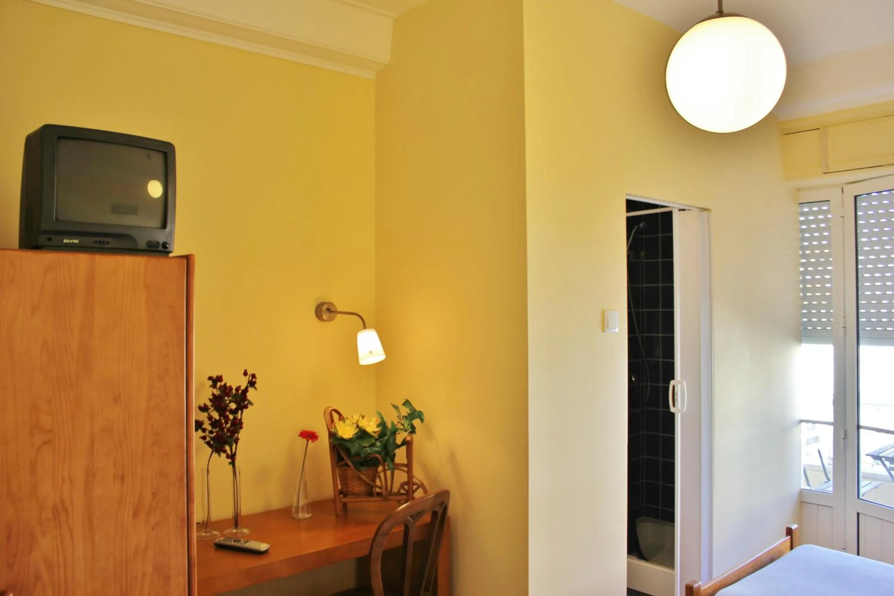 TV and multimedia, Bed in Residencial Duque de Saldanha