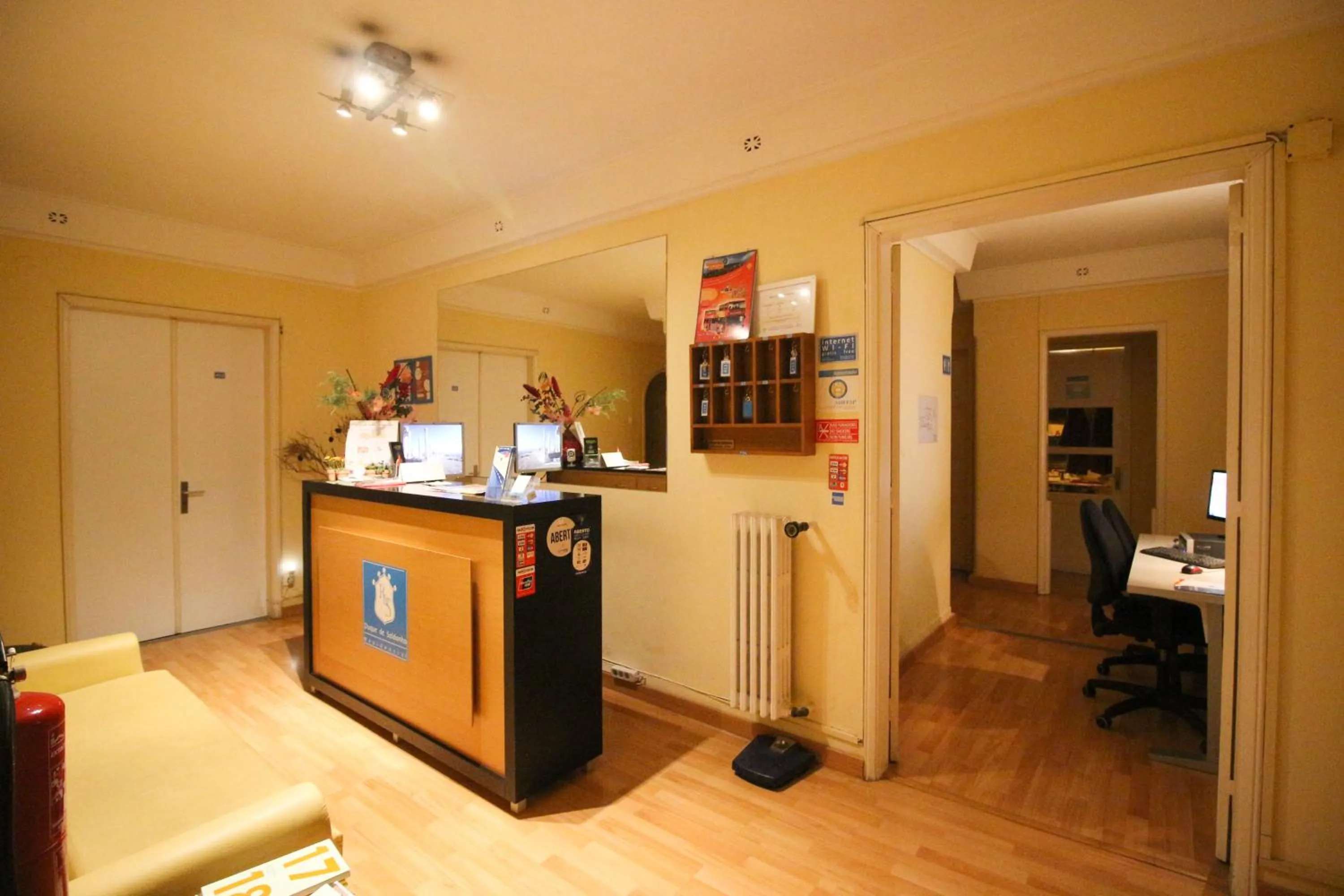 Communal lounge/ TV room in Residencial Duque de Saldanha