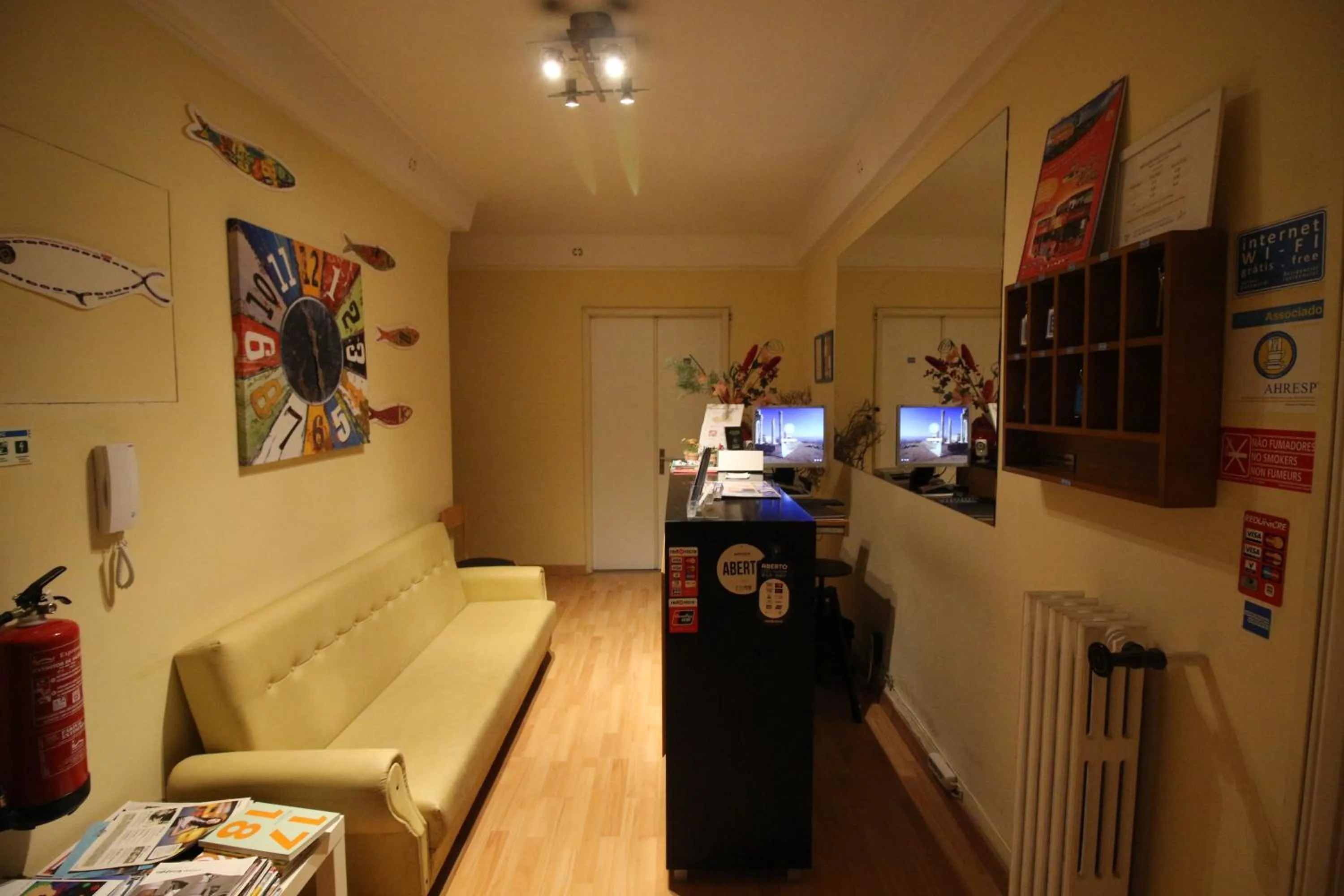 Communal lounge/ TV room in Residencial Duque de Saldanha