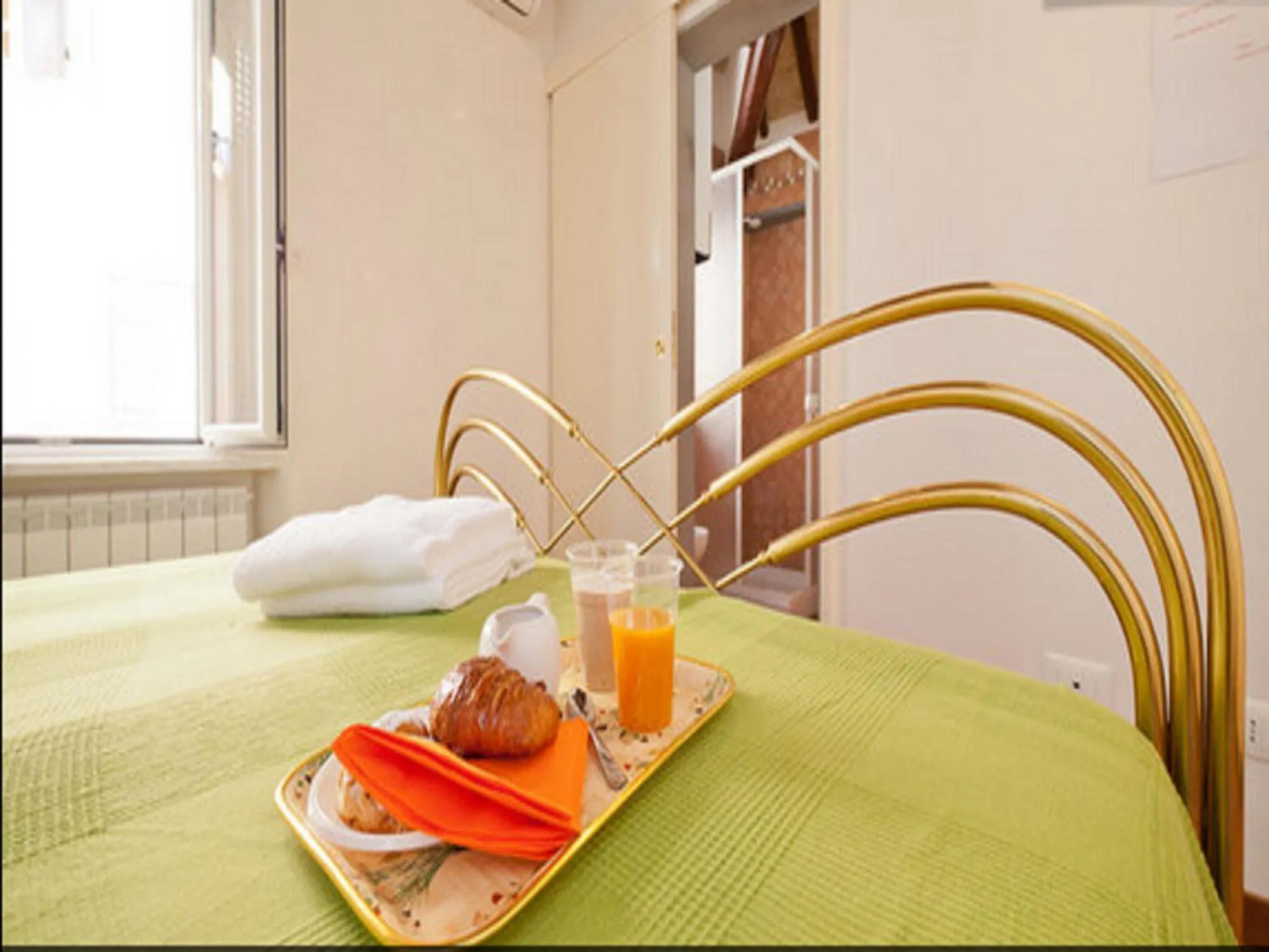 Bedroom, Bed in Signor Suite Colosseo