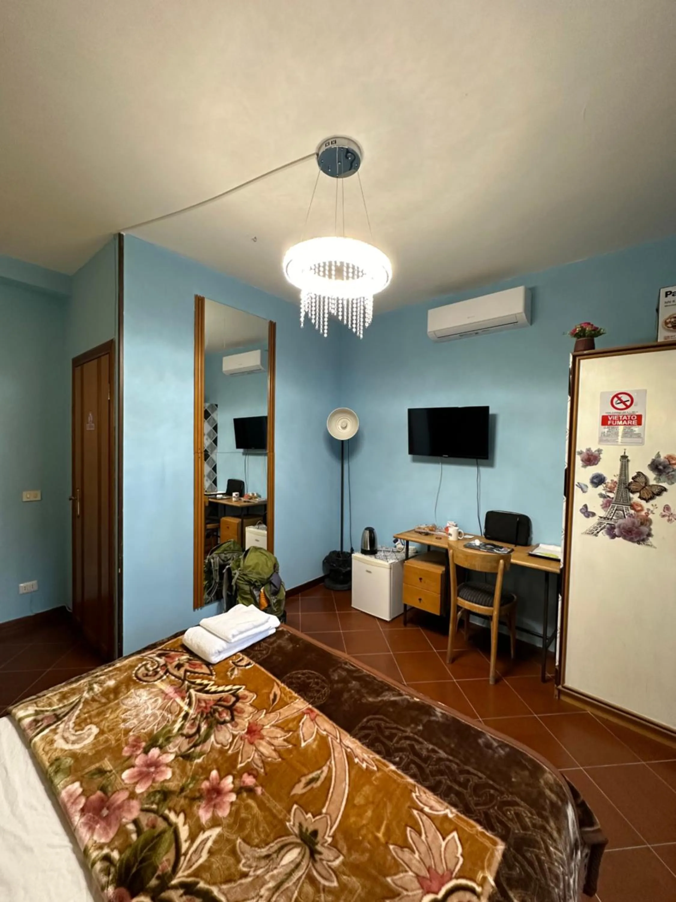 Bed in Signor Suite Colosseo