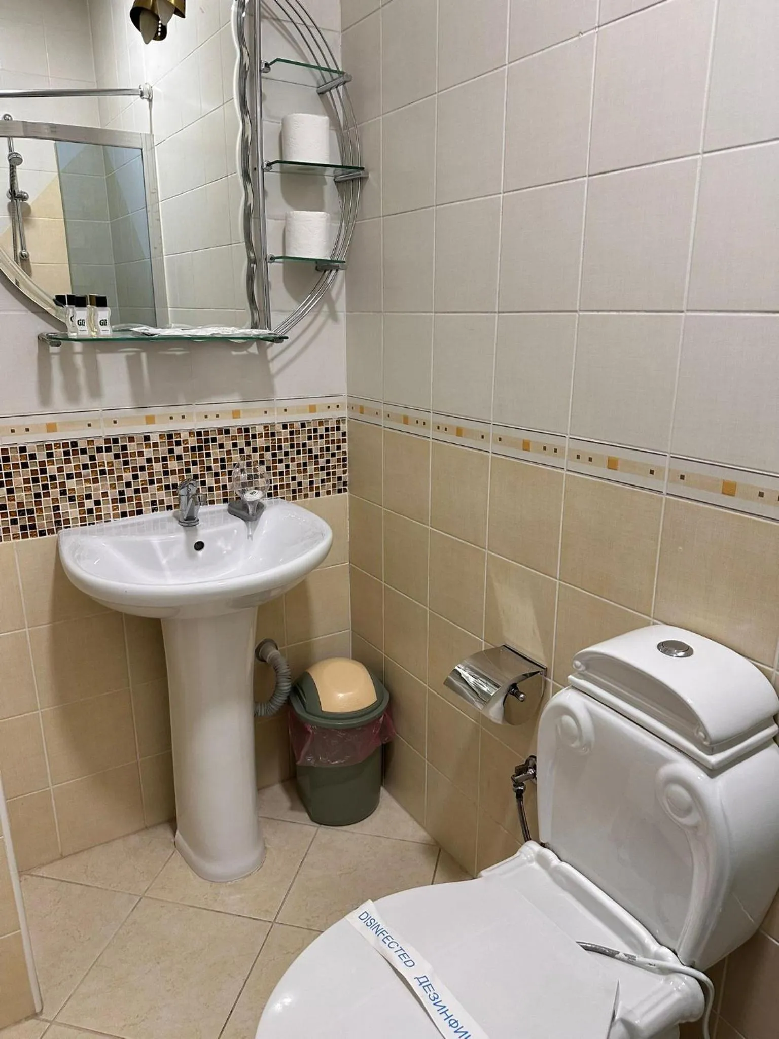 Bathroom in Hotel Green Center Gili