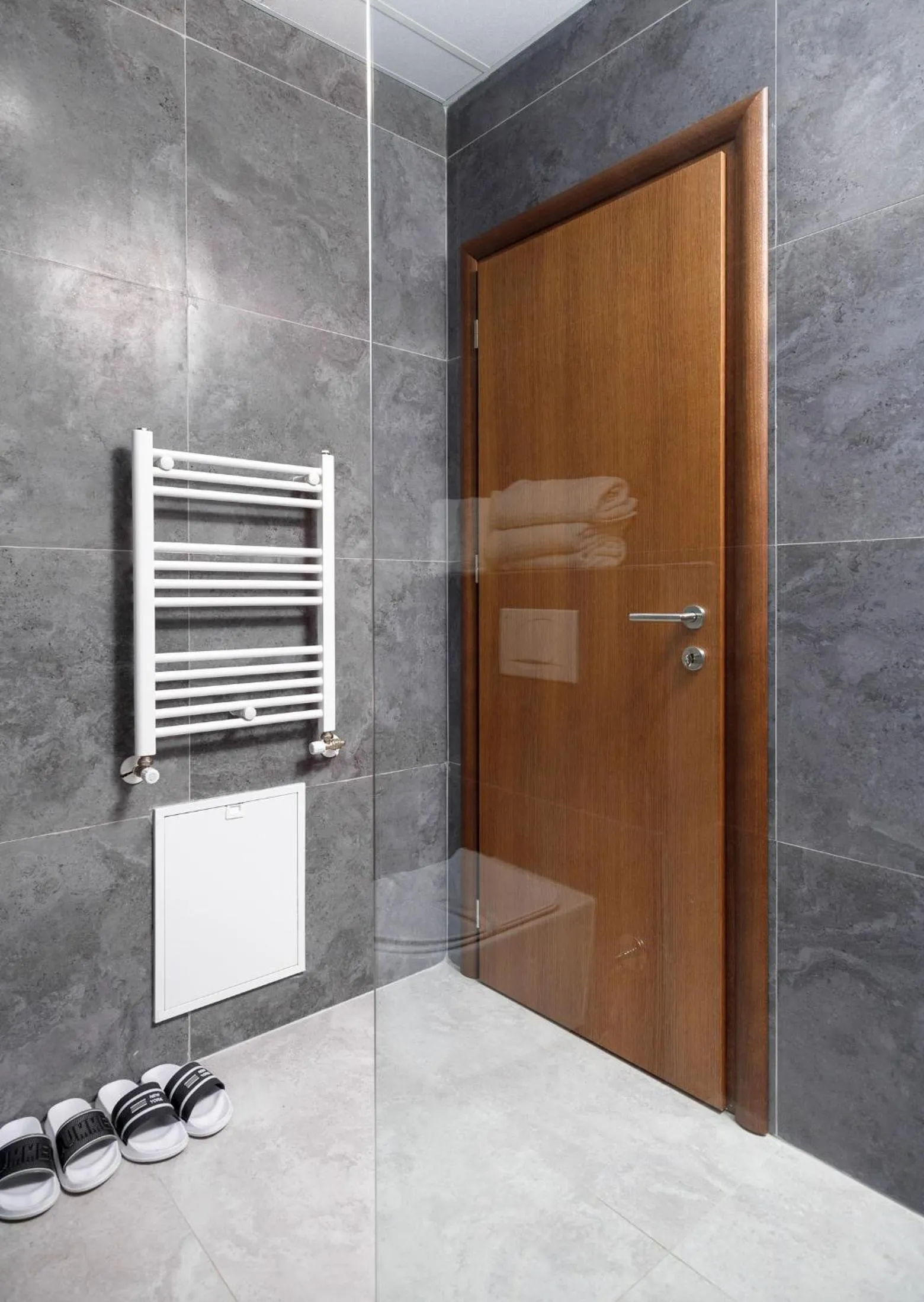 Shower in Hotel Green Center Gili