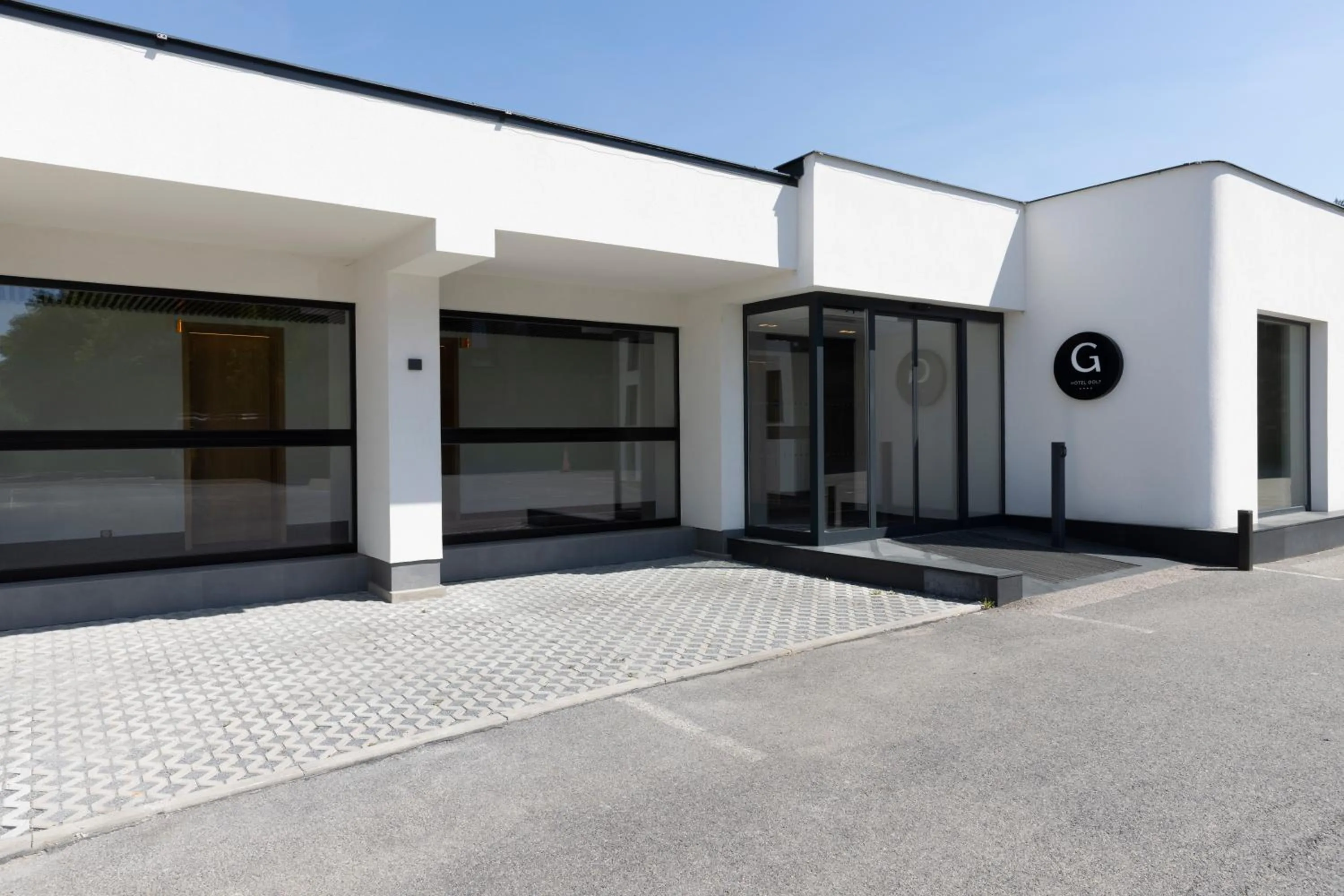 Property building in Hotel Golf Prague