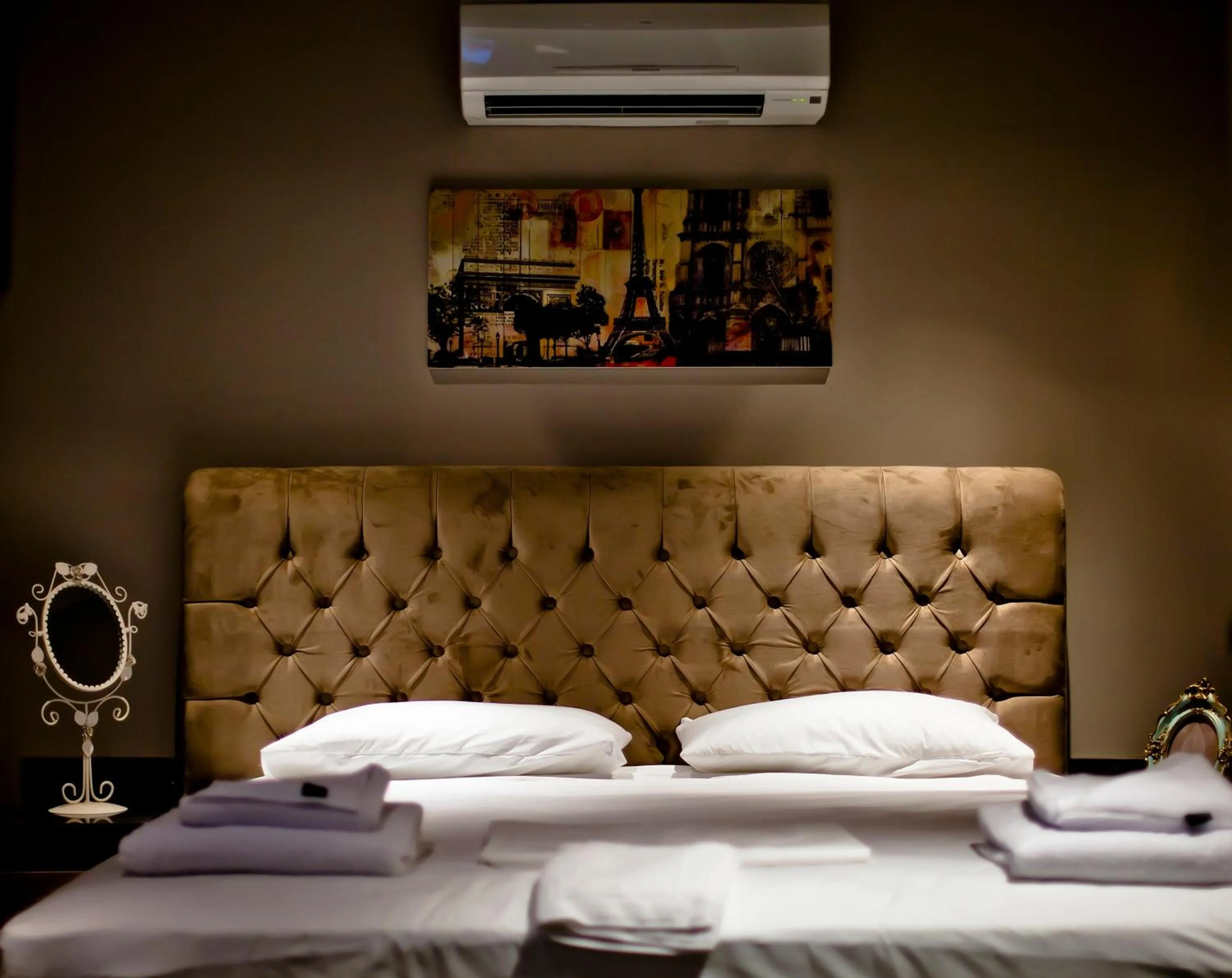 Bedroom, Bed in Upper House