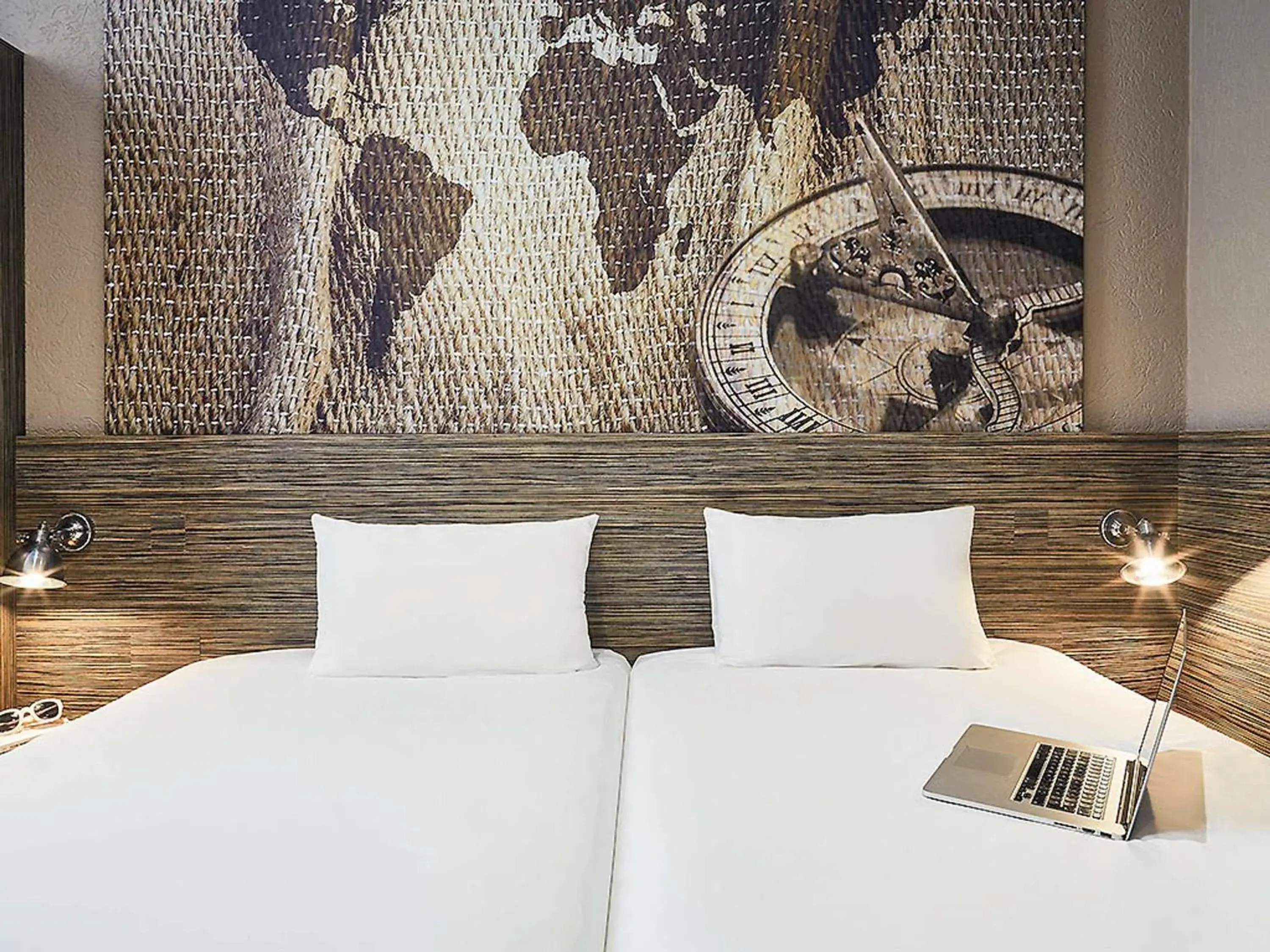 Standard Twin Room in Ibis Styles Hyères Rooftop & Spa Standard Twin Room in Ibis Styles Hyères Rooftop & Spa