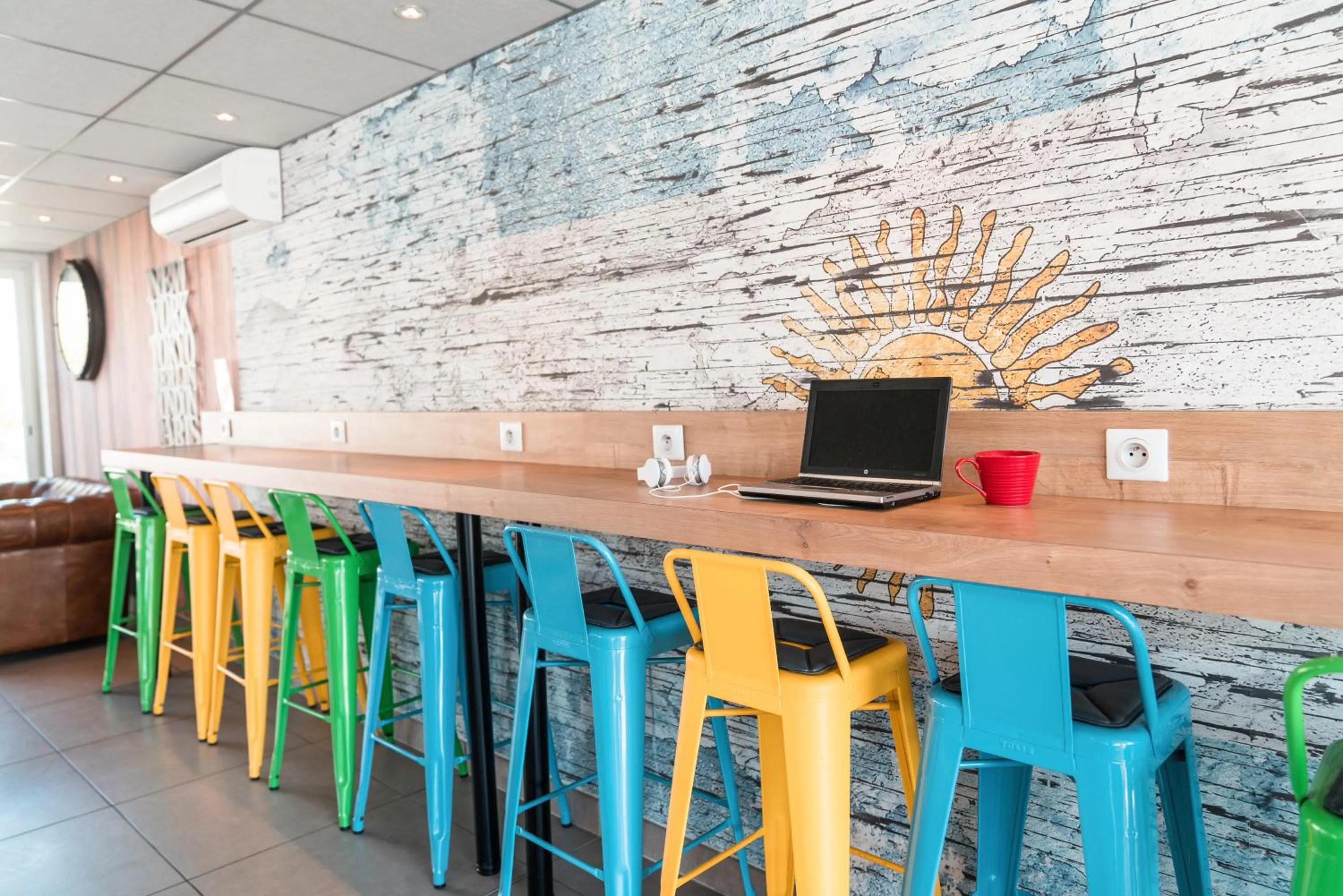 Business facilities in Ibis Styles Hyères Rooftop & Spa