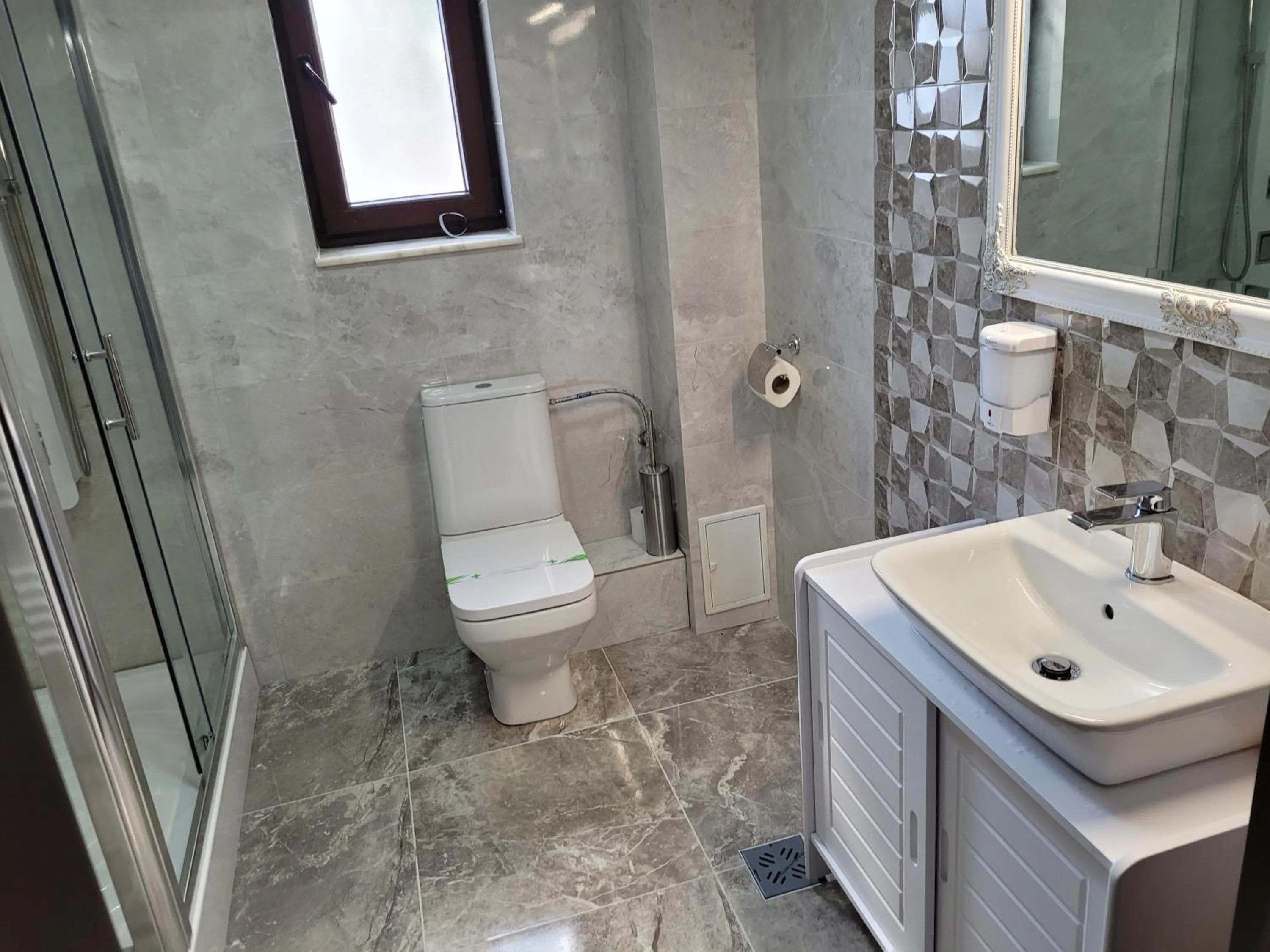 Bathroom in LOTUS Boutique