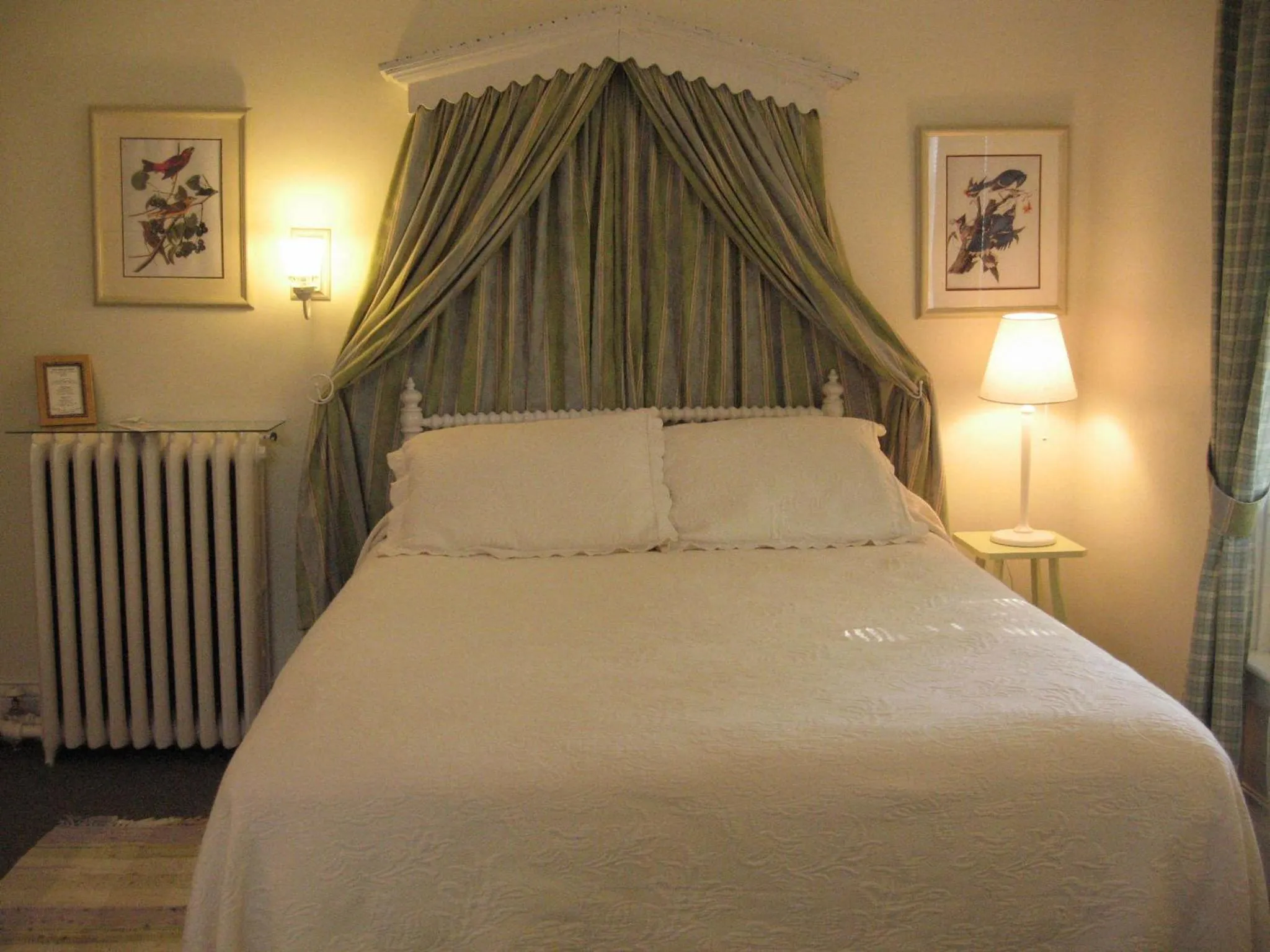 Bed in Dunlop Inn