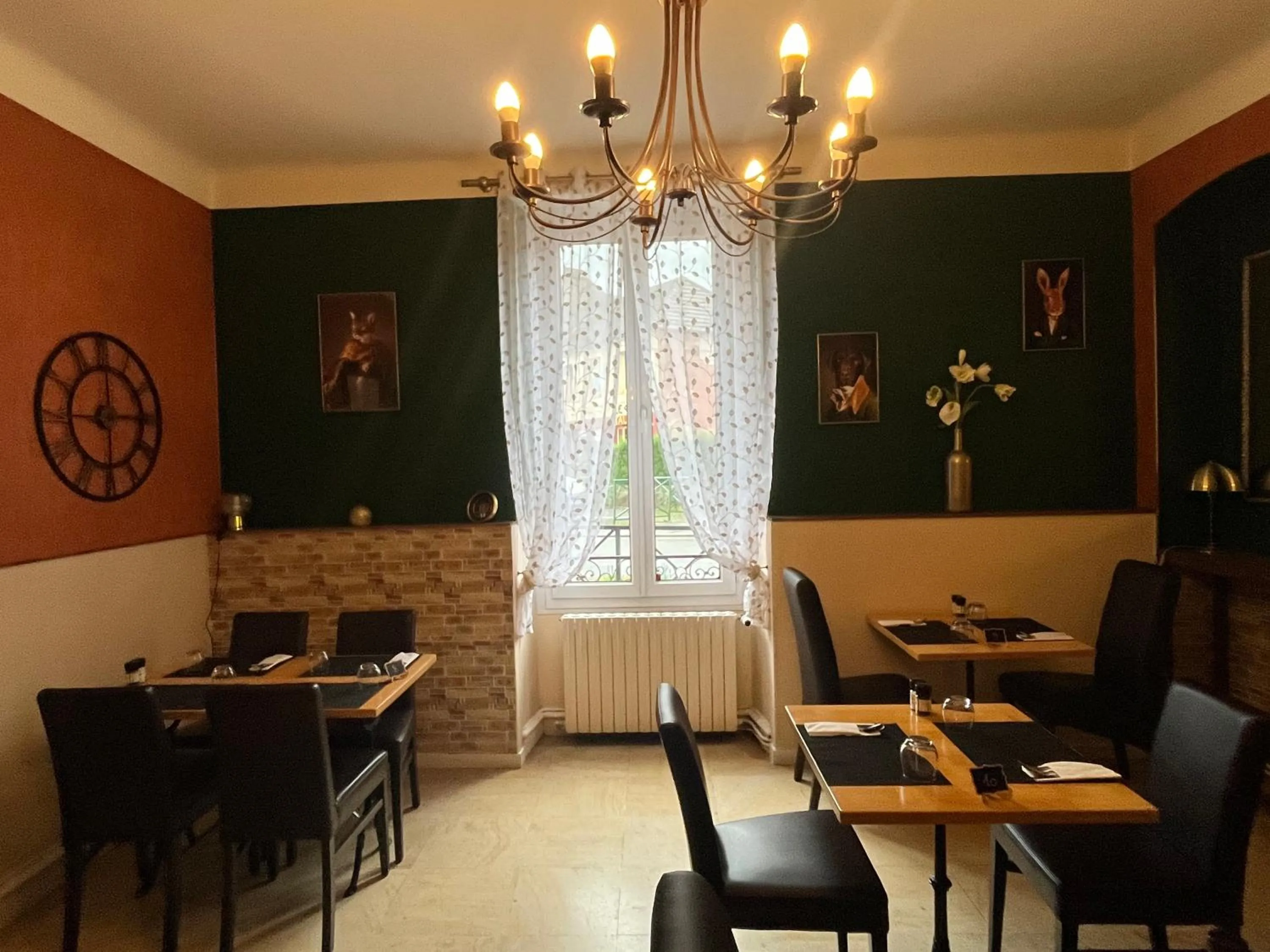 Logis Hôtel Le Cygne