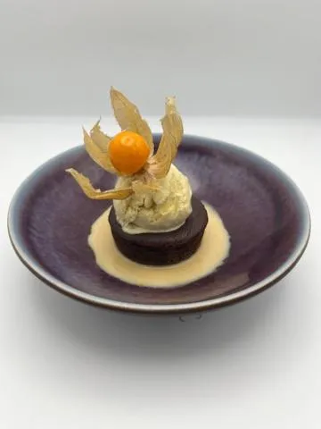 Restaurant/places to eat in Logis Hôtel Le Cygne