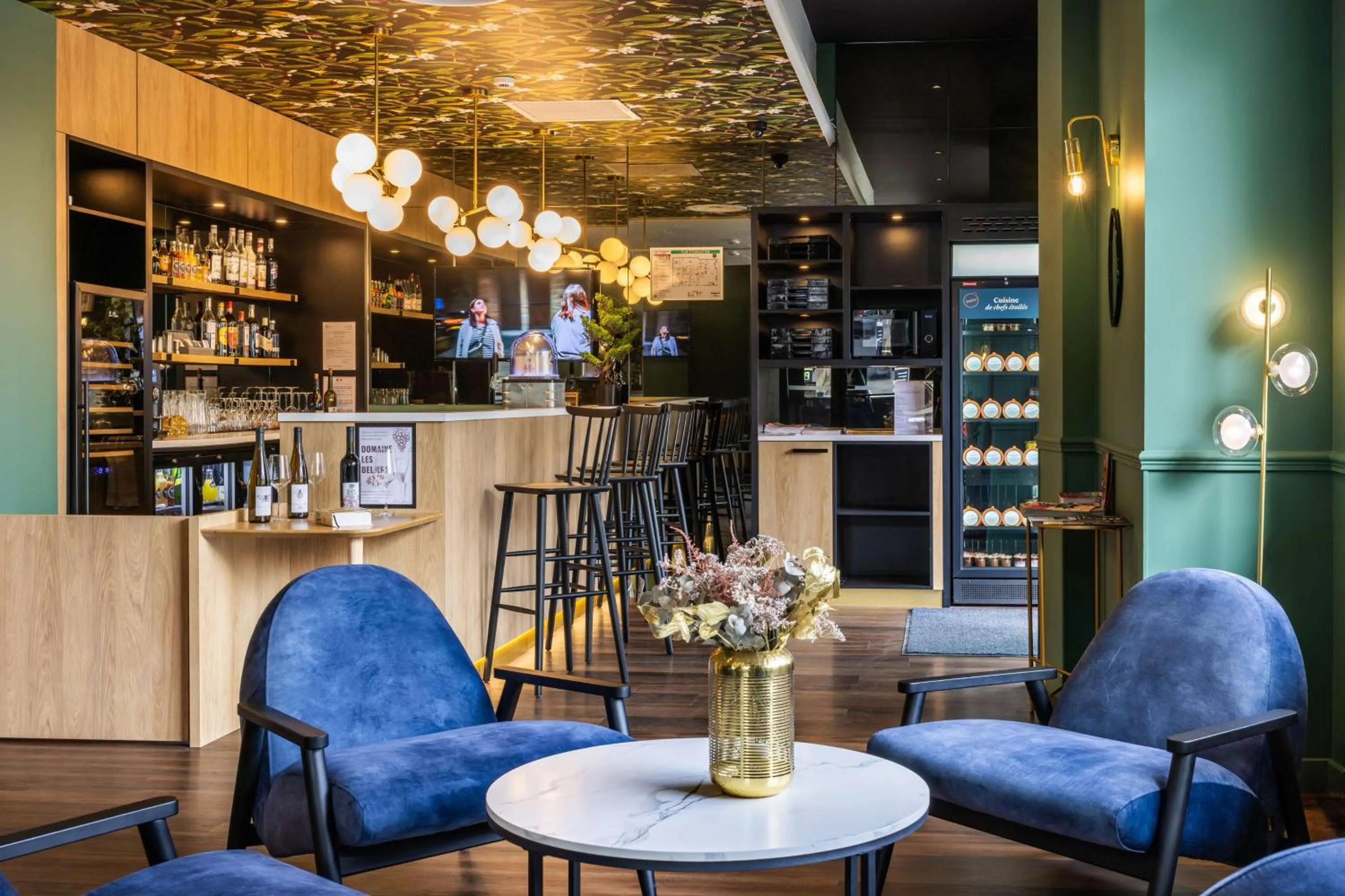 Breakfast in Best Western Metz Centre Gare