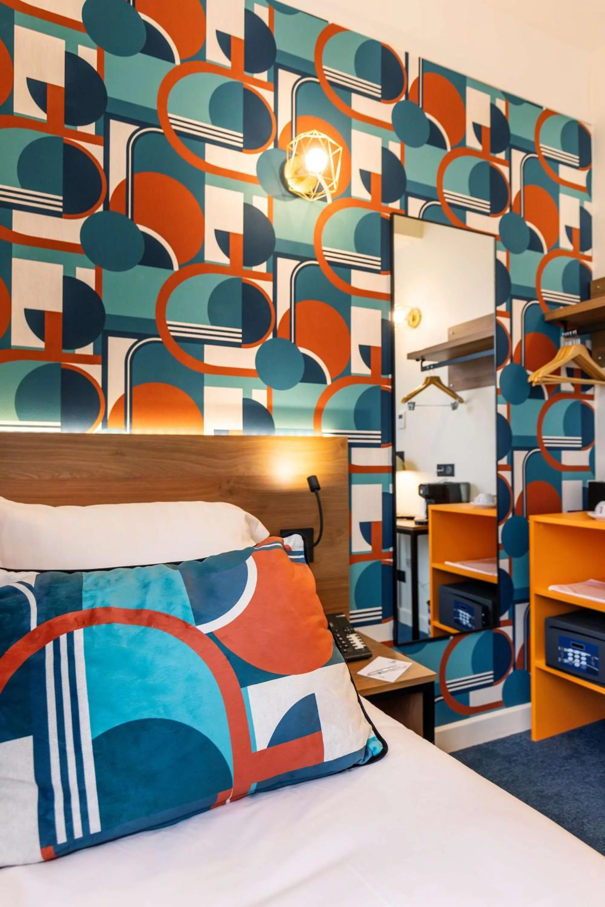 Bedroom, Bed in Best Western Metz Centre Gare