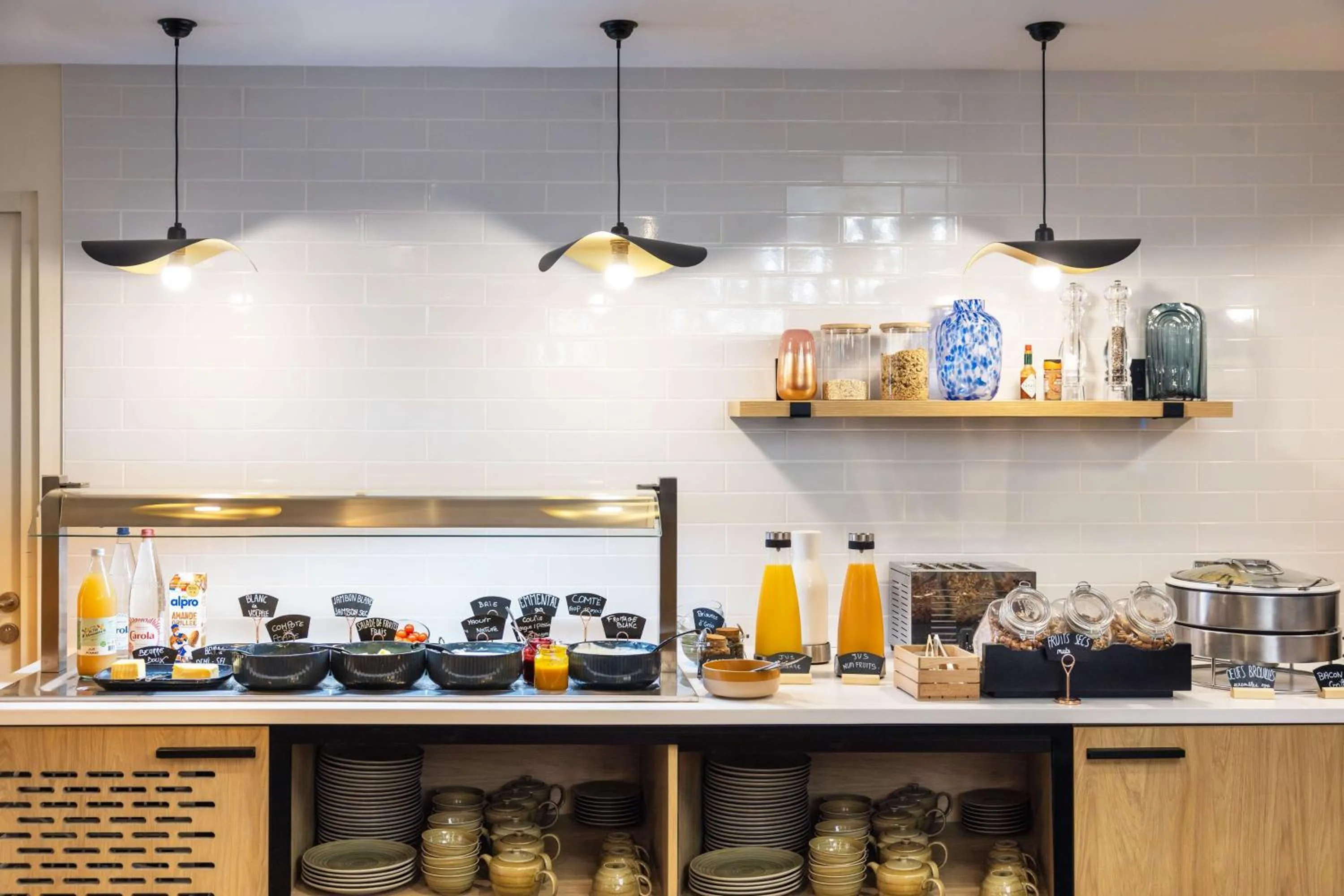 Breakfast in Best Western Metz Centre Gare