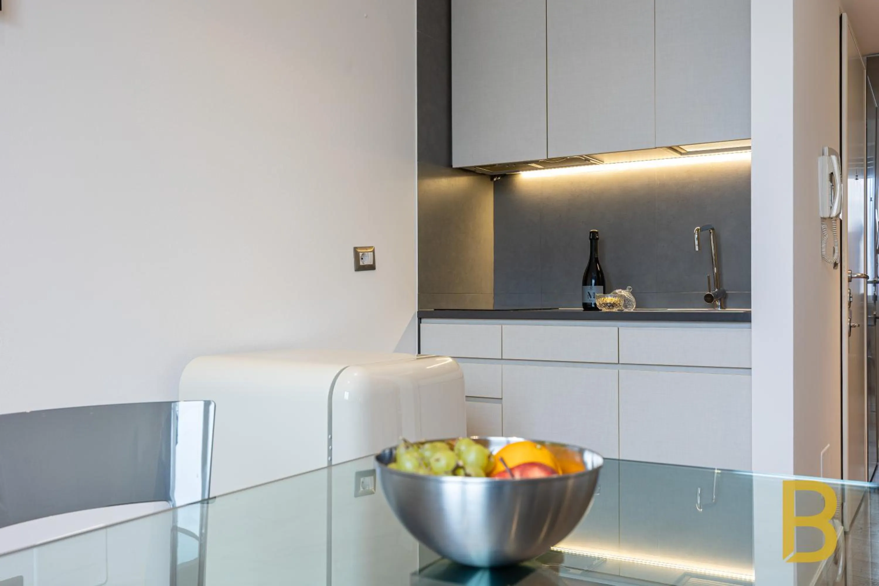 Kitchen or kitchenette in BePlace Garibaldi Suites