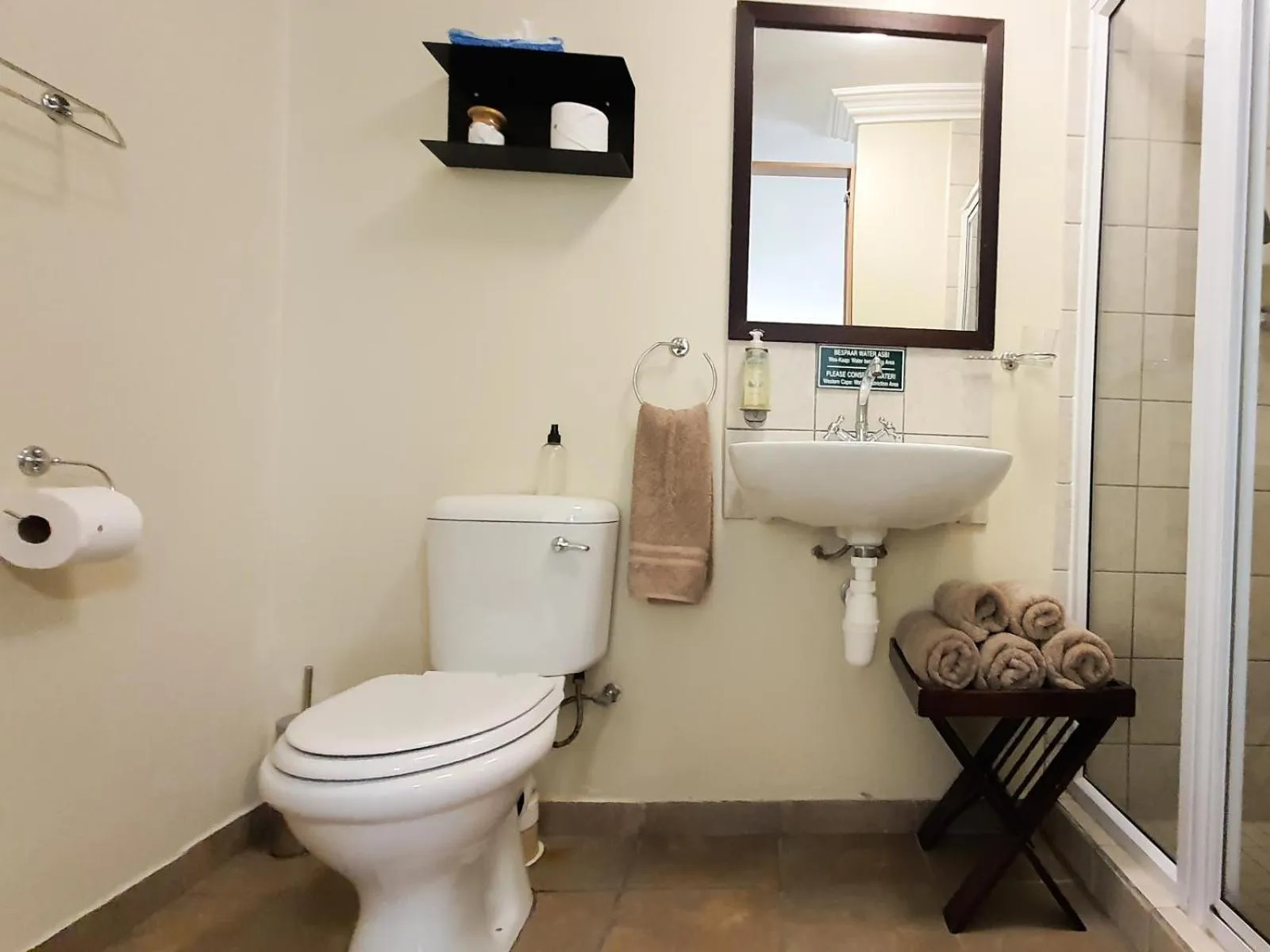 Toilet in Cummings Guesthouse