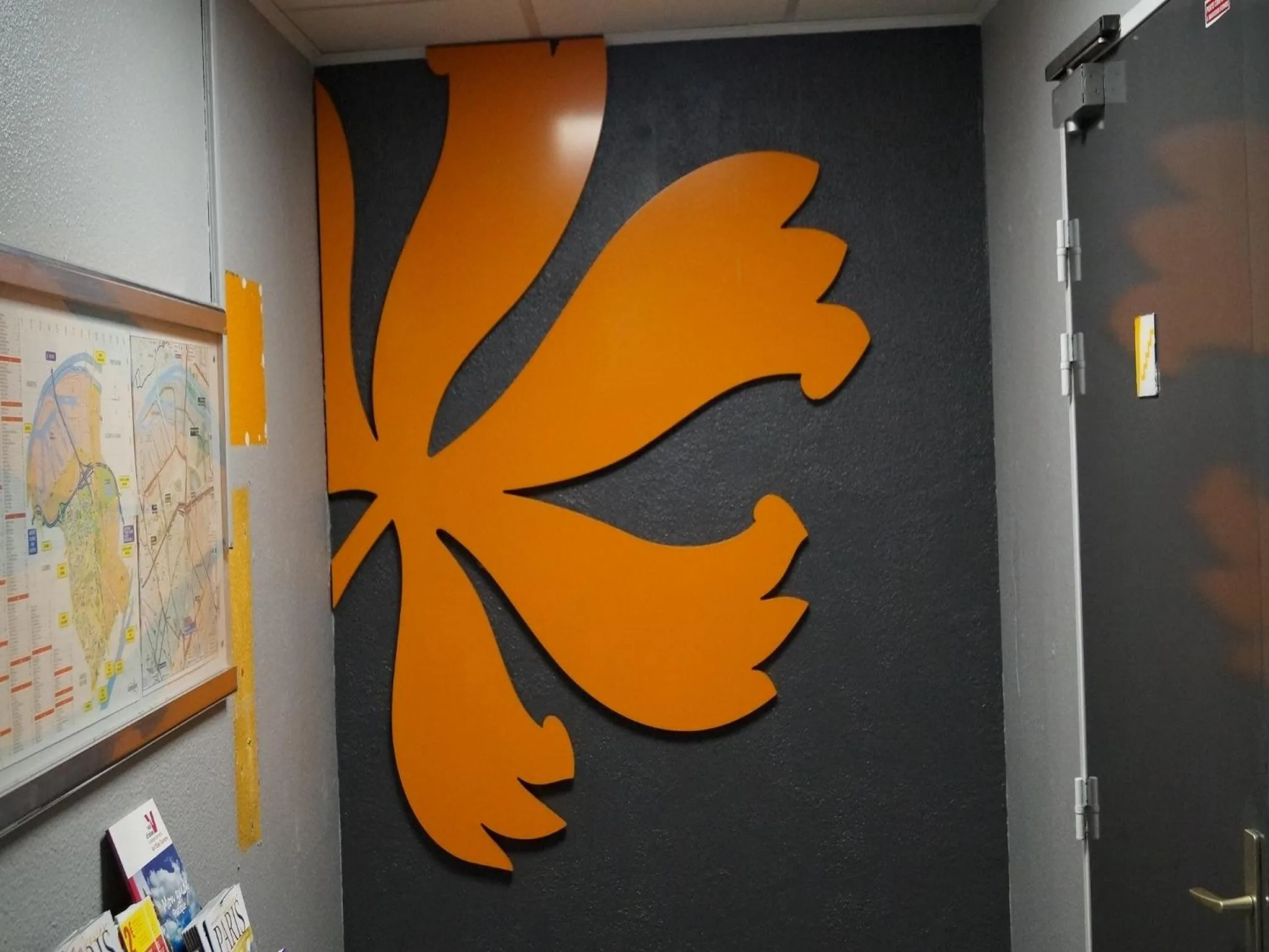 Logo/Certificate/Sign in Première Classe Paris-Ouest Gennevilliers