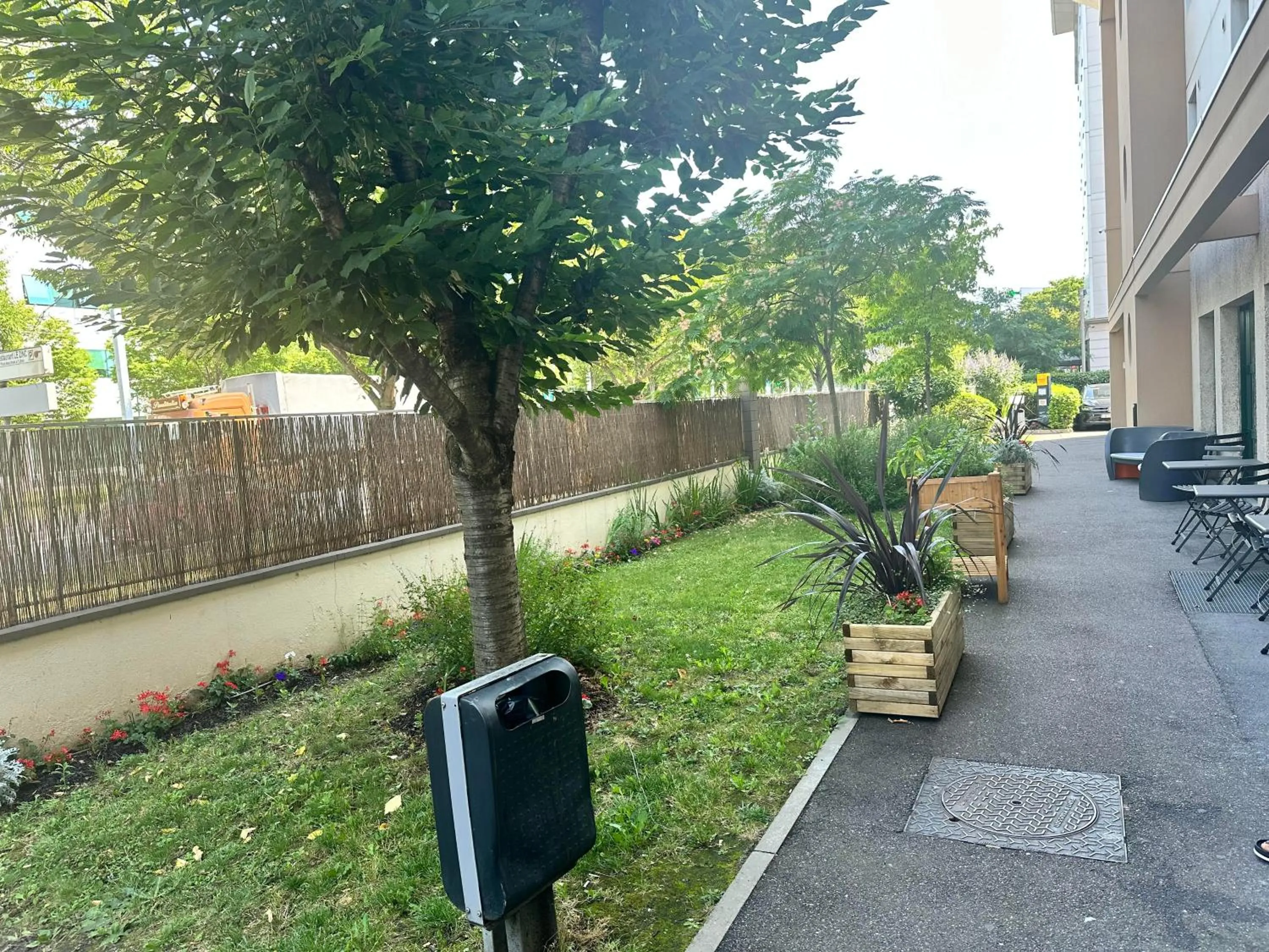 Property building in Première Classe Paris-Ouest Gennevilliers