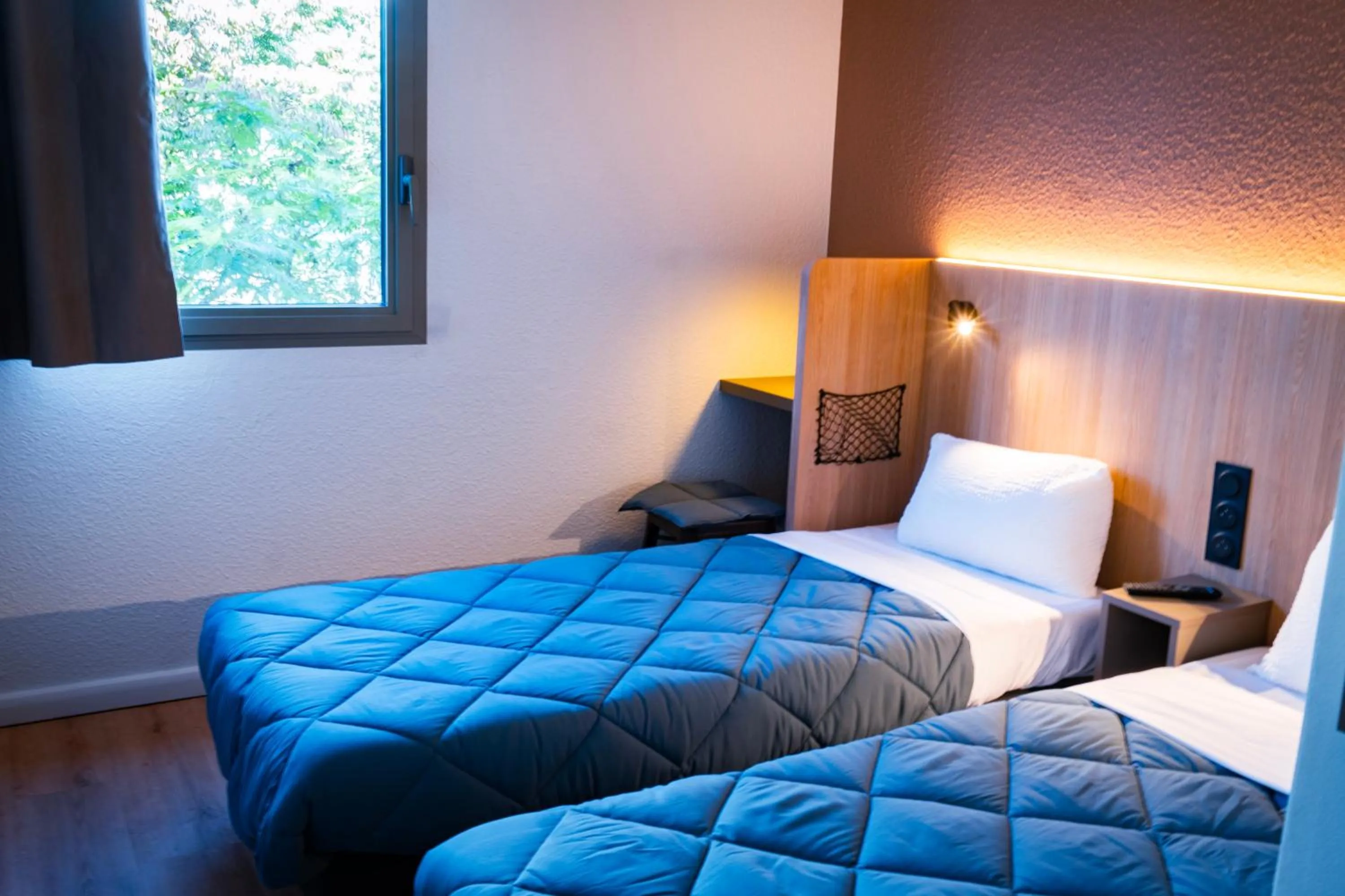 Photo of the whole room, Bed in Première Classe Paris-Ouest Gennevilliers