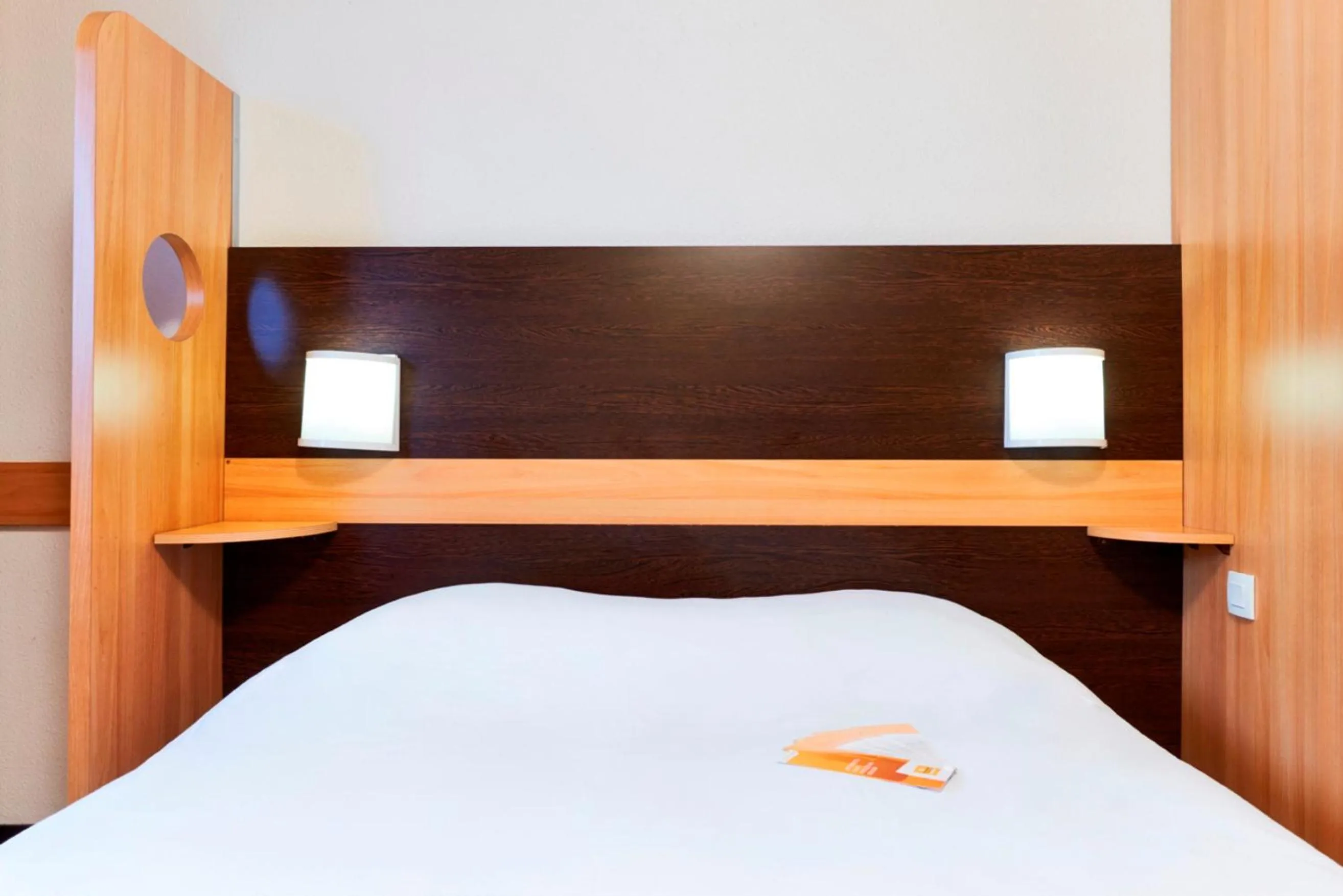 Staff, Bed in Première Classe Paris-Ouest Gennevilliers