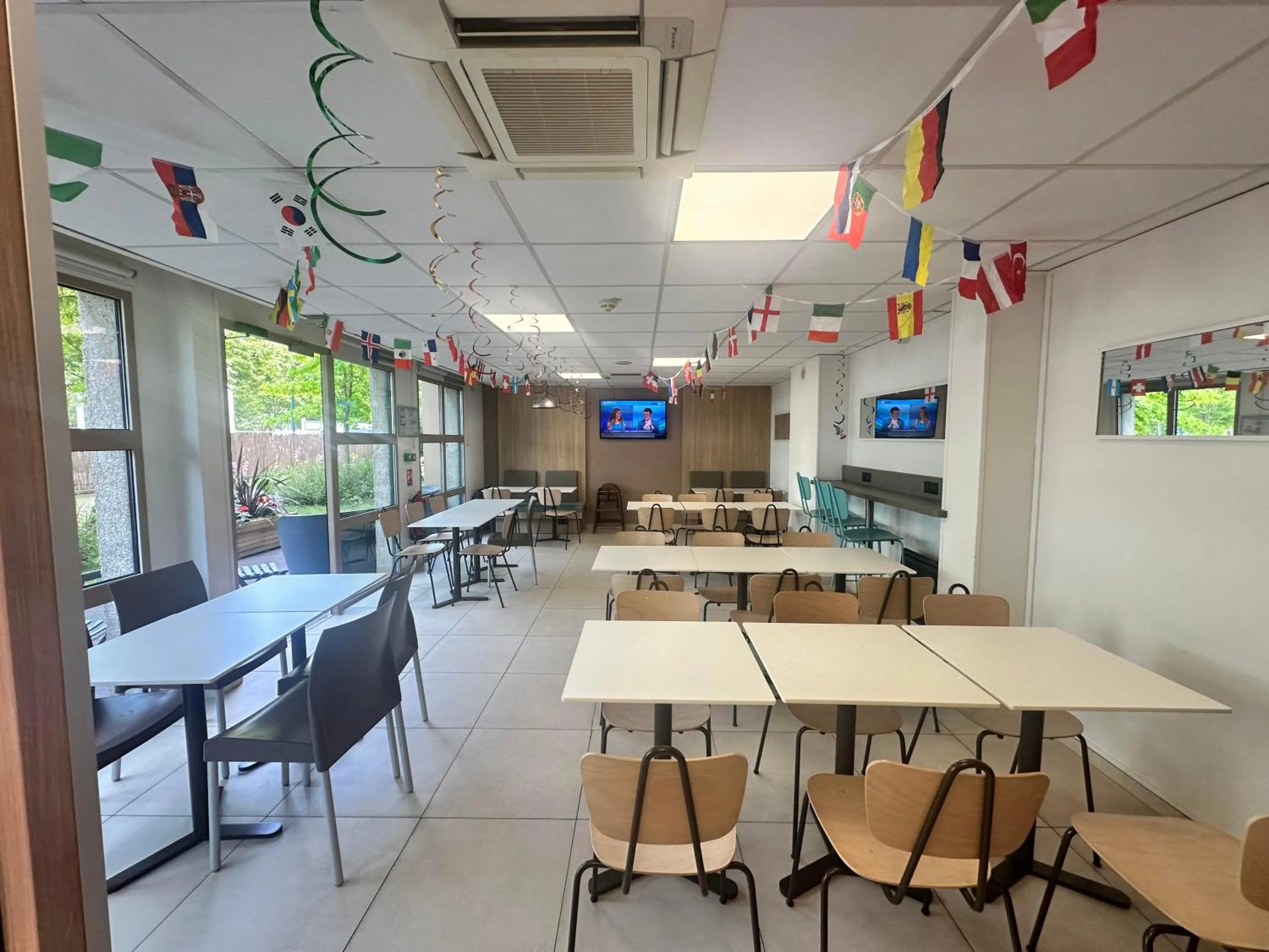 Breakfast in Première Classe Paris-Ouest Gennevilliers