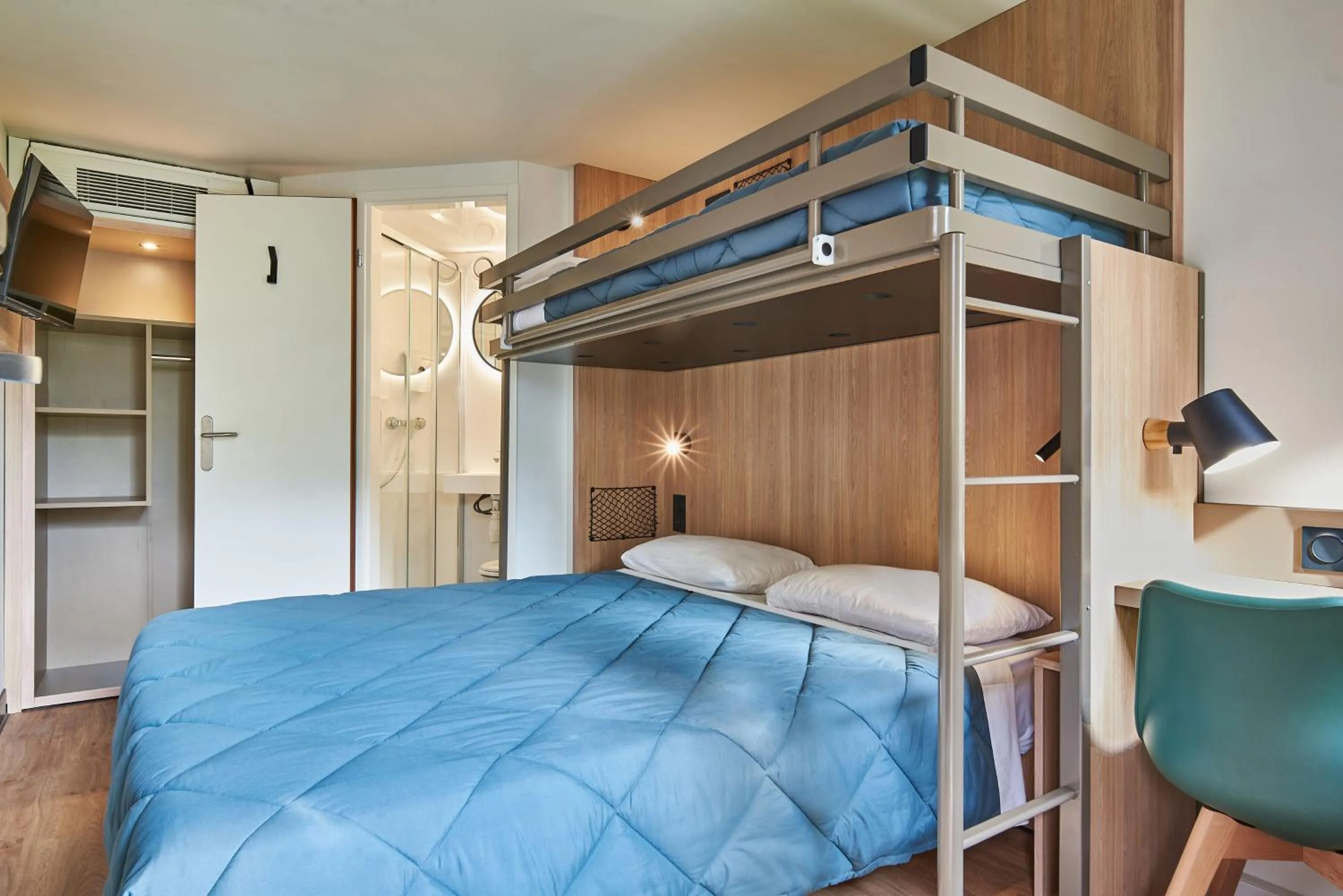 Bed in Premiere Classe Freyming Merlebach