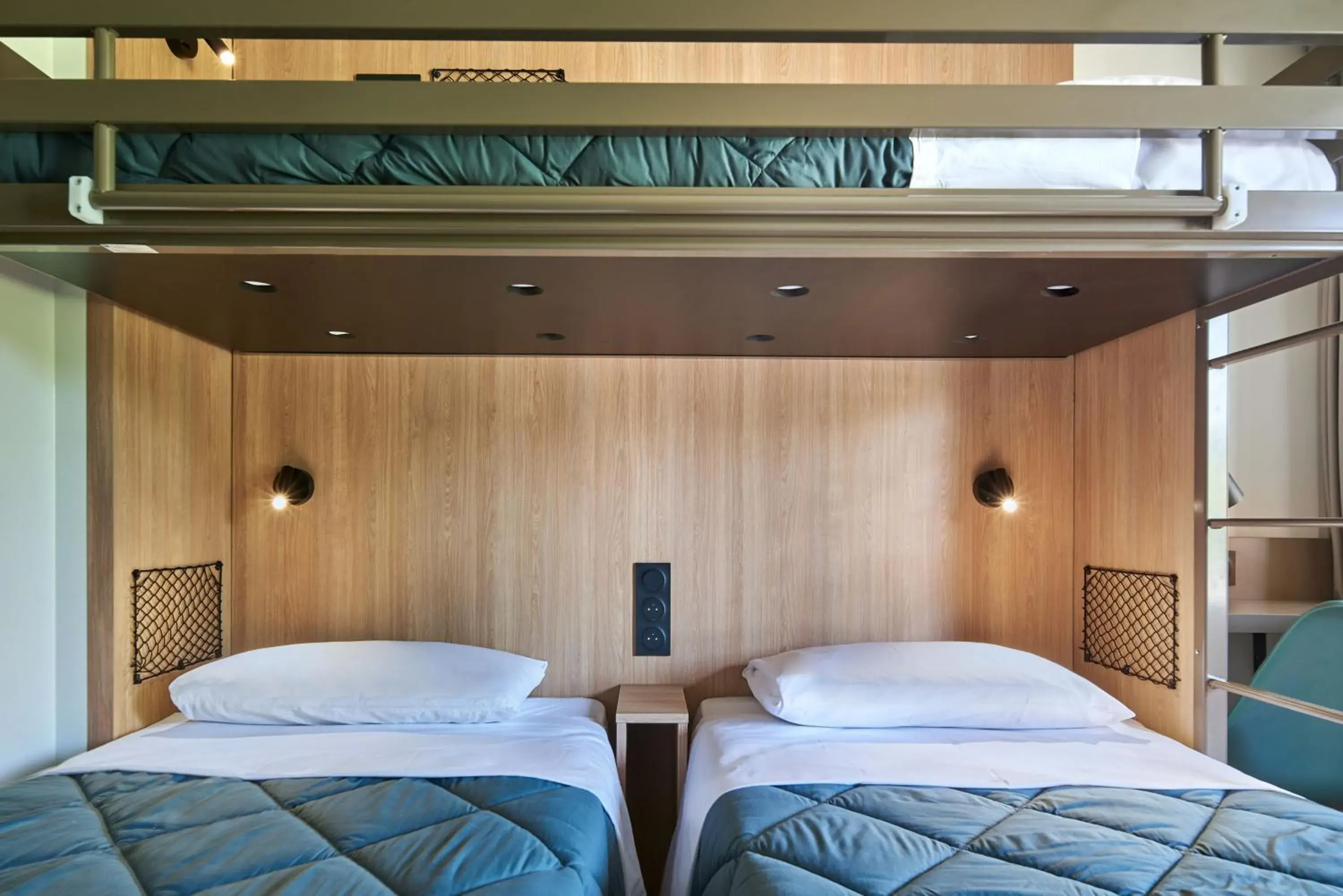 Triple Room - single occupancy - 2 Single Beds 1 Bunk Bed in Premiere Classe Freyming Merlebach Triple Room - single occupancy - 2 Single Beds 1 Bunk Bed in Premiere Classe Freyming Merlebach