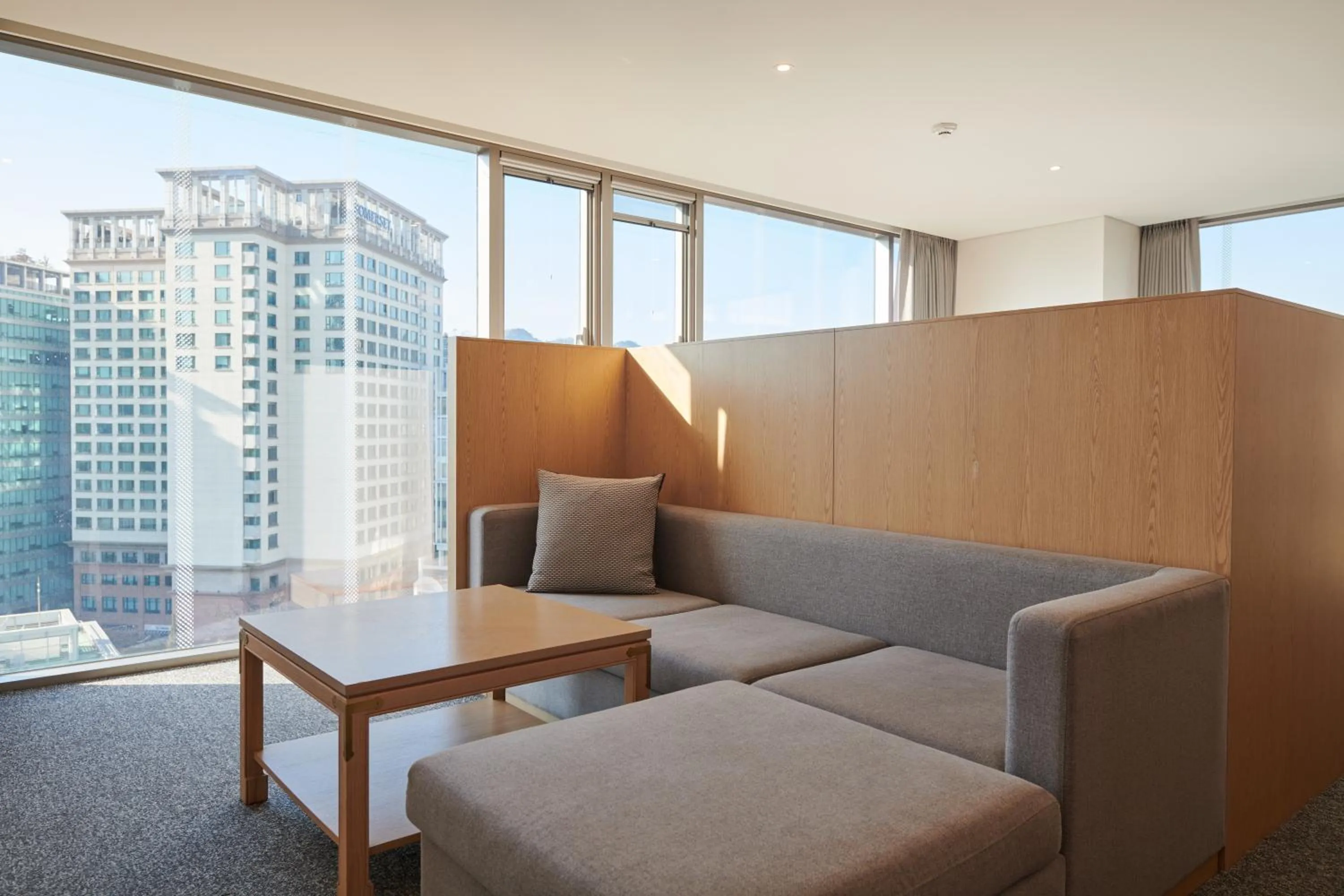 Living room in Nine Tree by Parnas Seoul Insadong