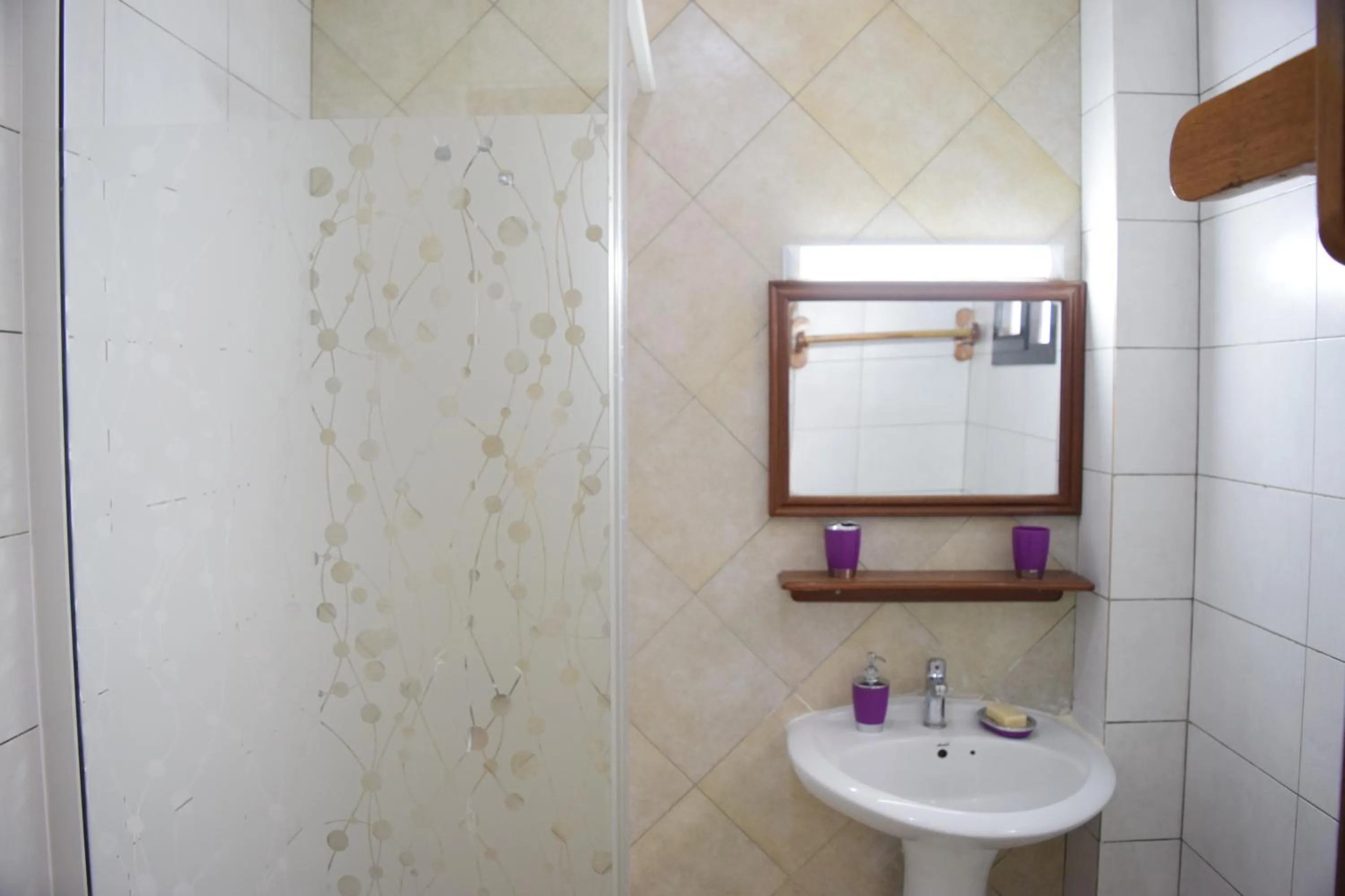 Bathroom in Kakatar Family Residence , Yoff