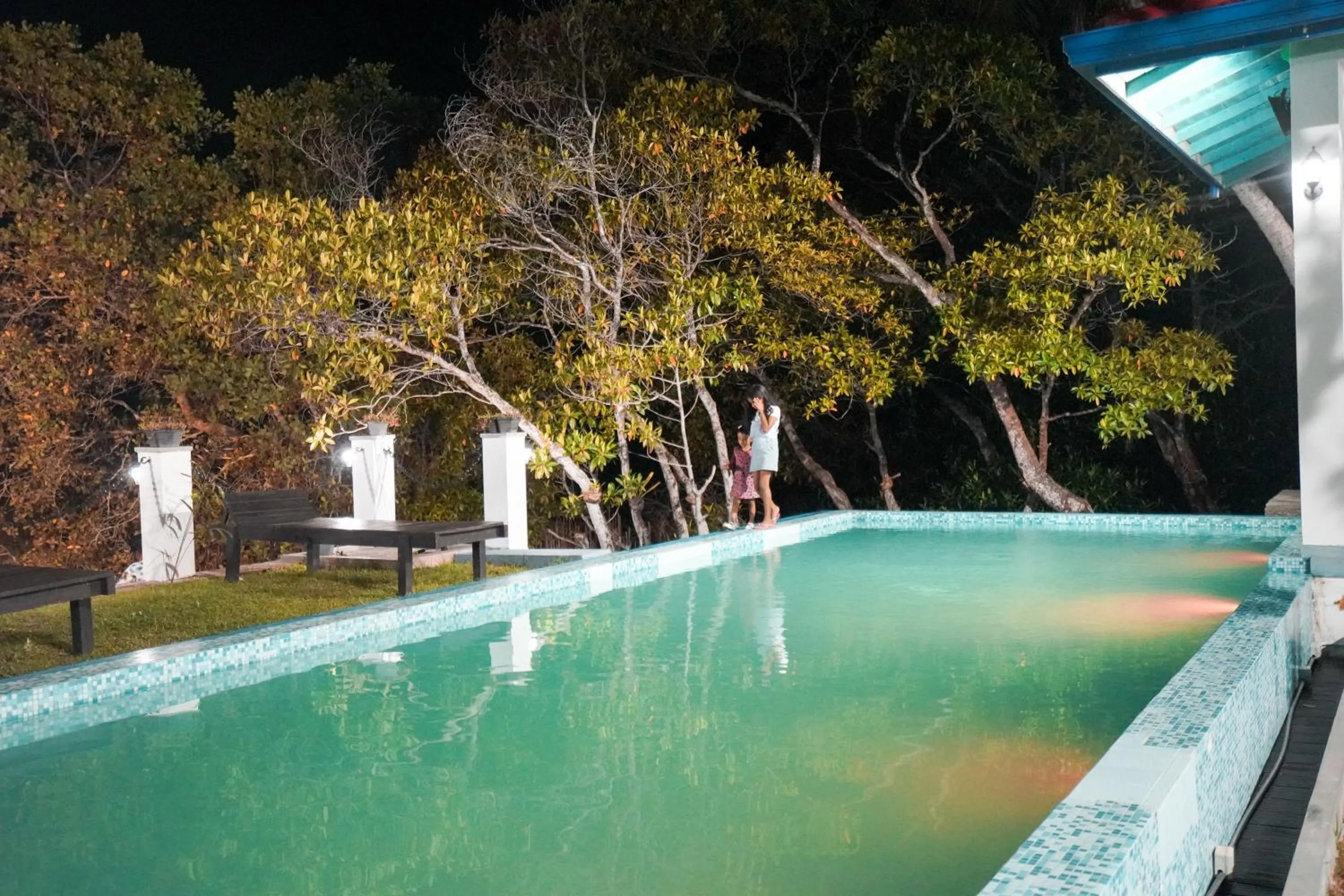 Swimming pool in Seth Villa by Magampura Resorts