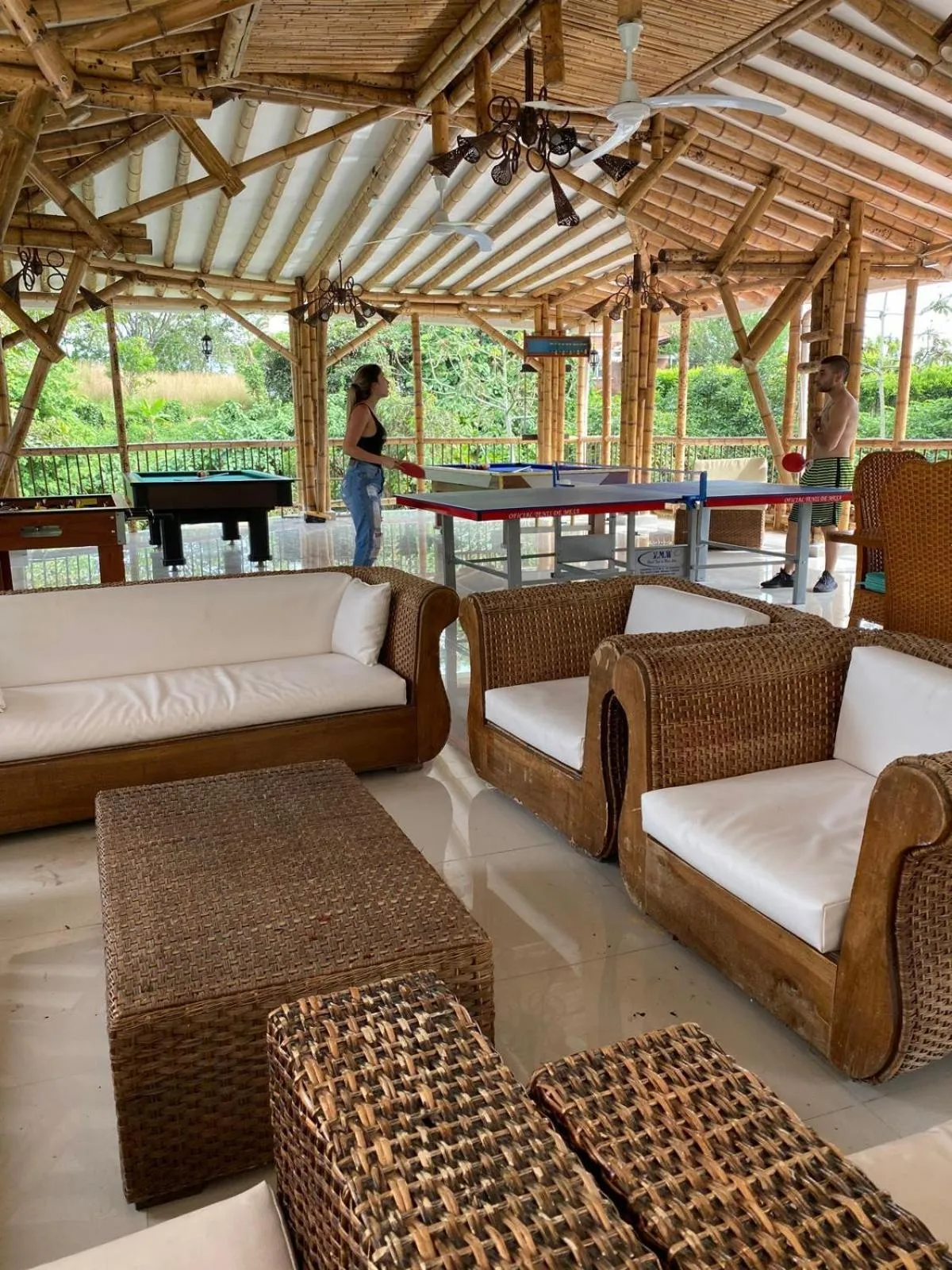 Living room in Hotel West California