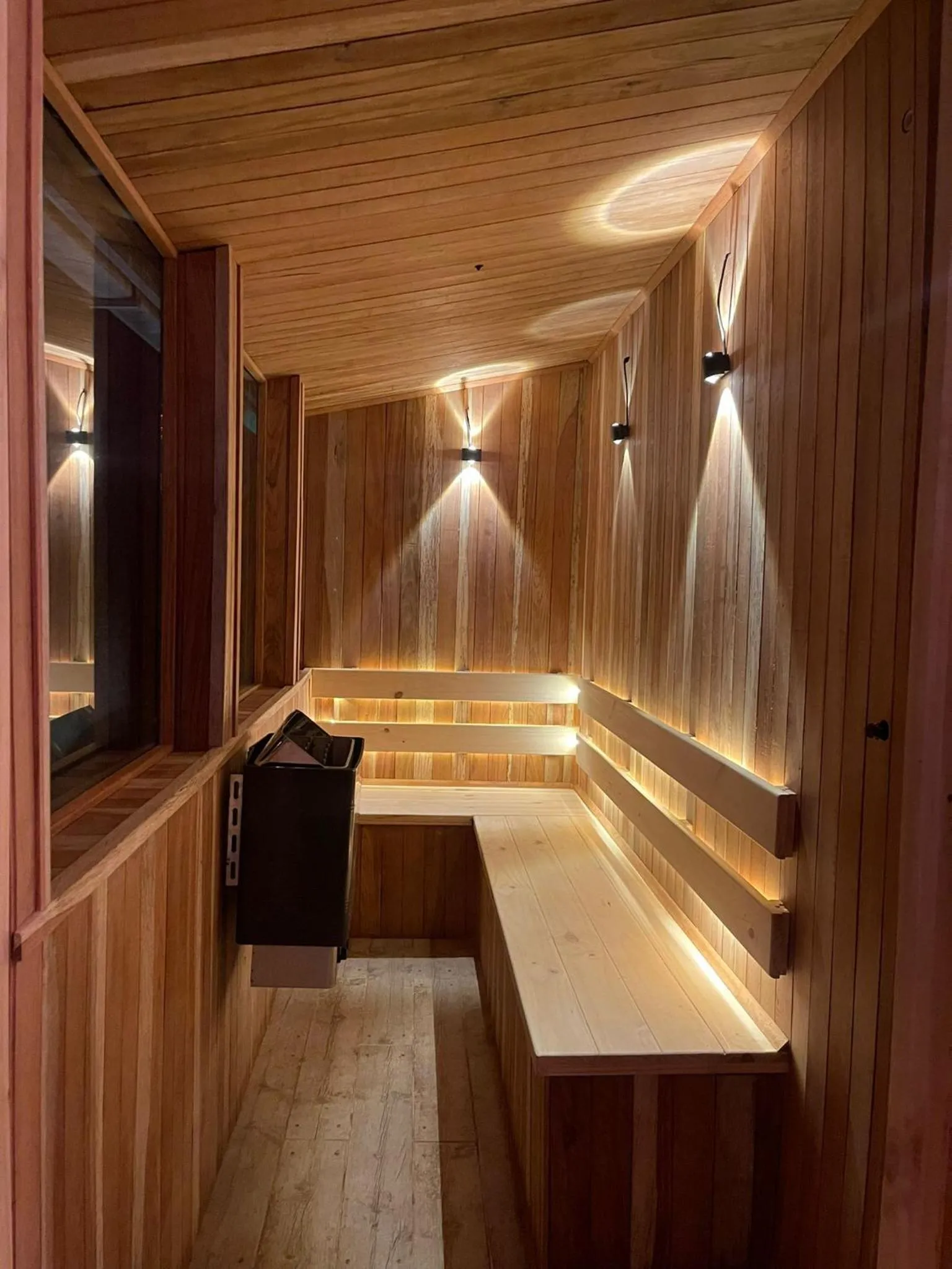 Sauna in Hotel West California