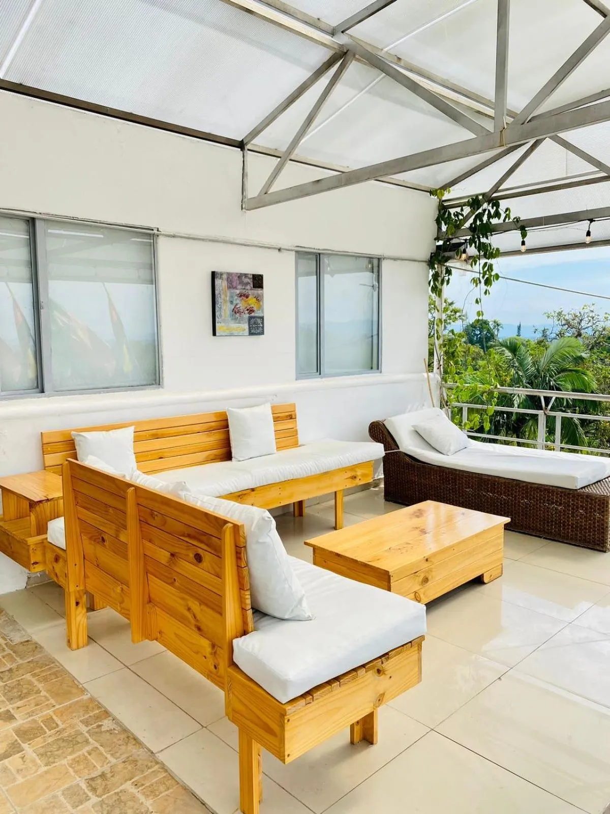 Hotel West California