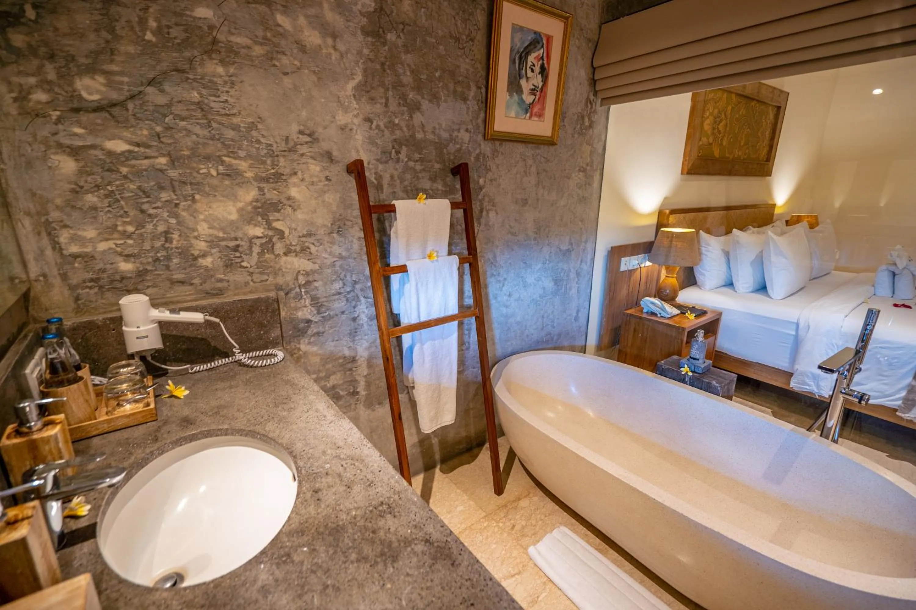 Bathroom, Bed in Purana Suite Ubud