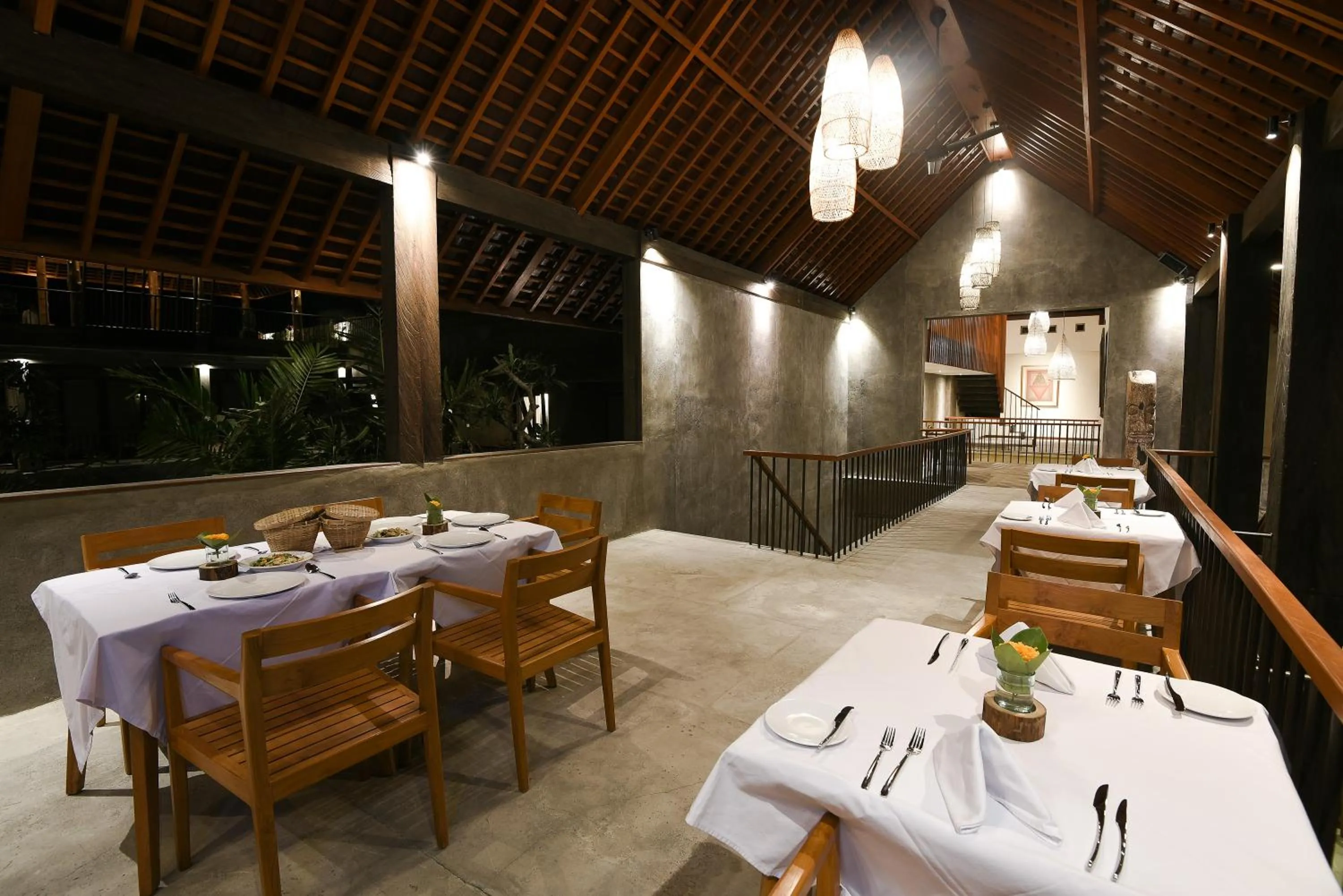 Restaurant/places to eat in Purana Suite Ubud