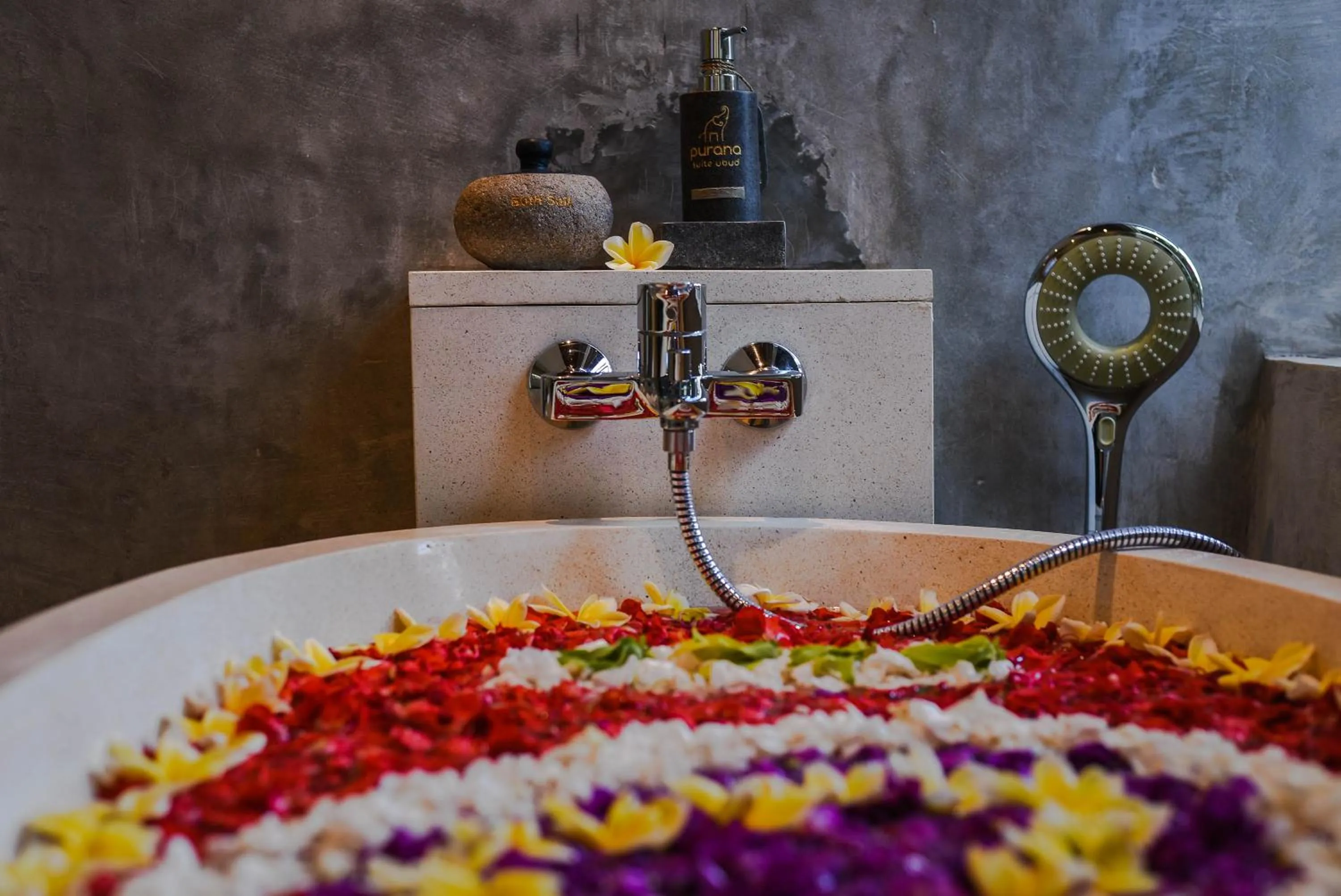 Bathroom in Purana Suite Ubud