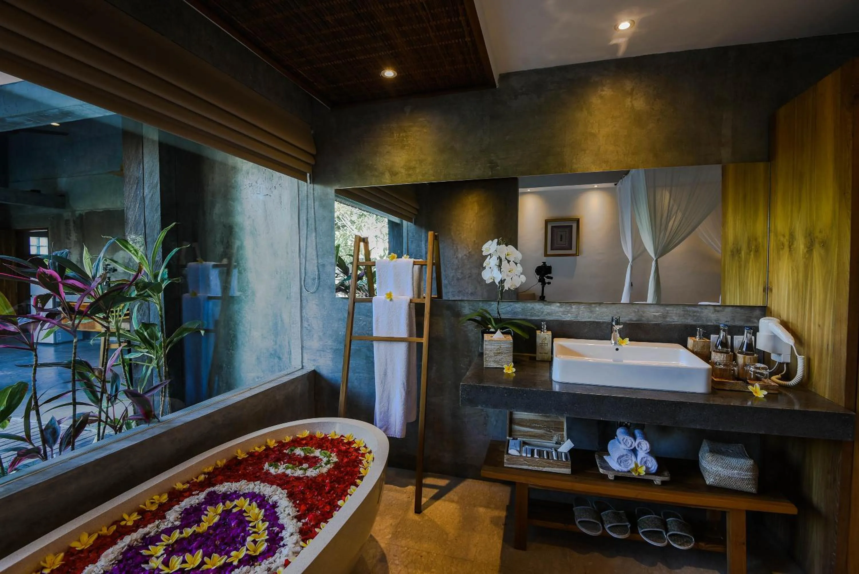 Bathroom in Purana Suite Ubud