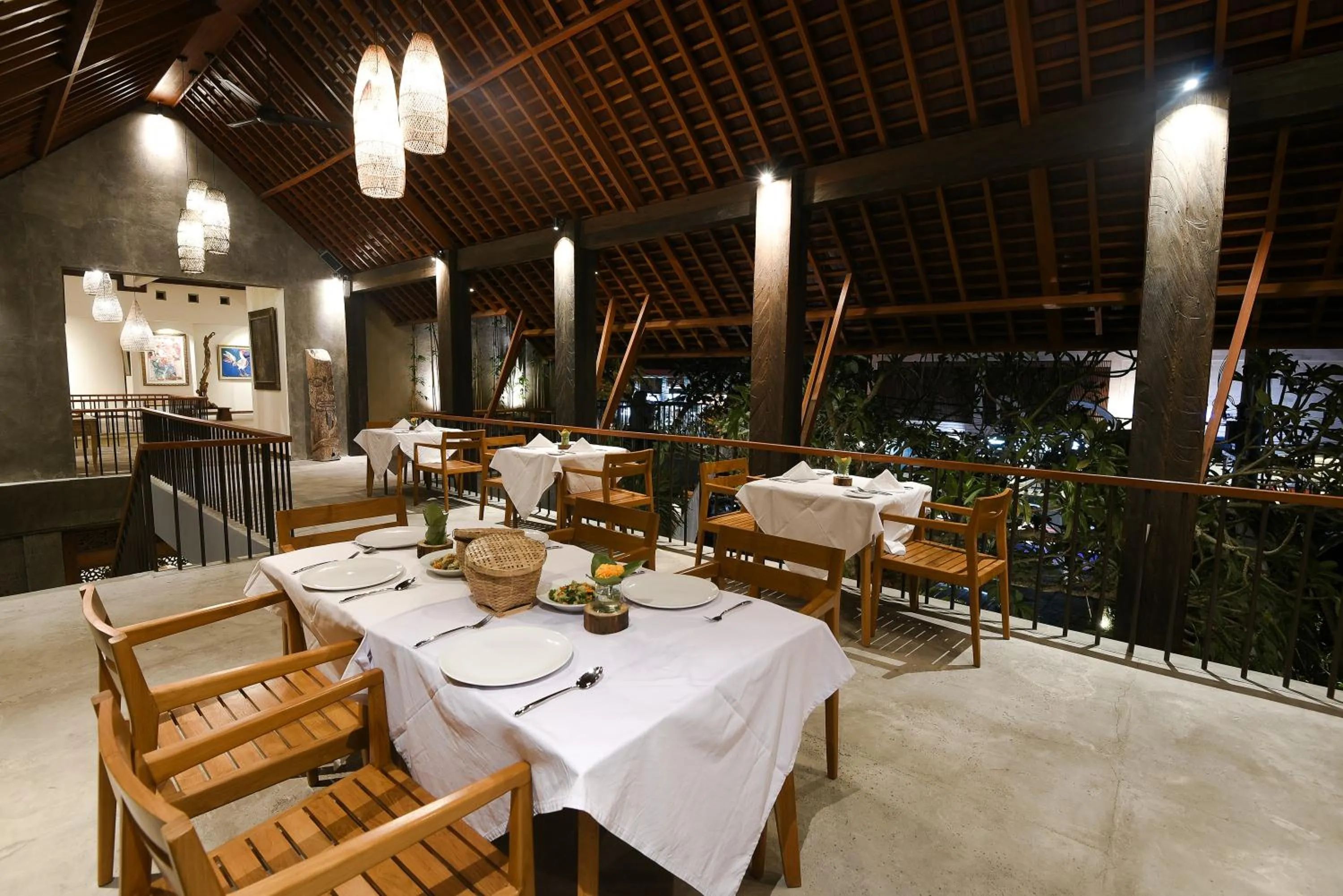 Restaurant/places to eat in Purana Suite Ubud