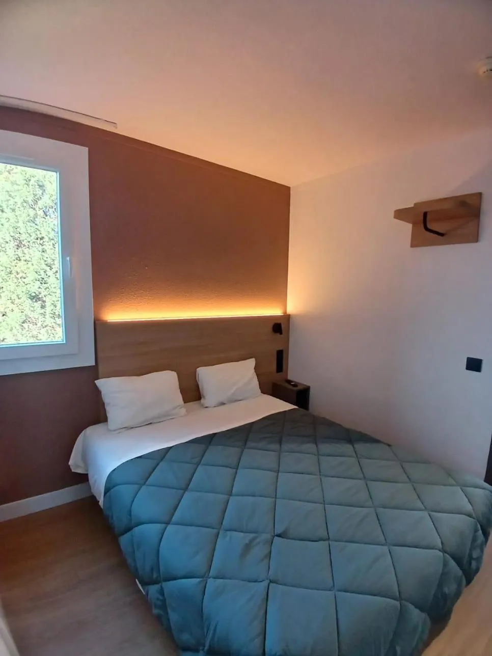 Bed in Premiere Classe Compiegne - Jaux