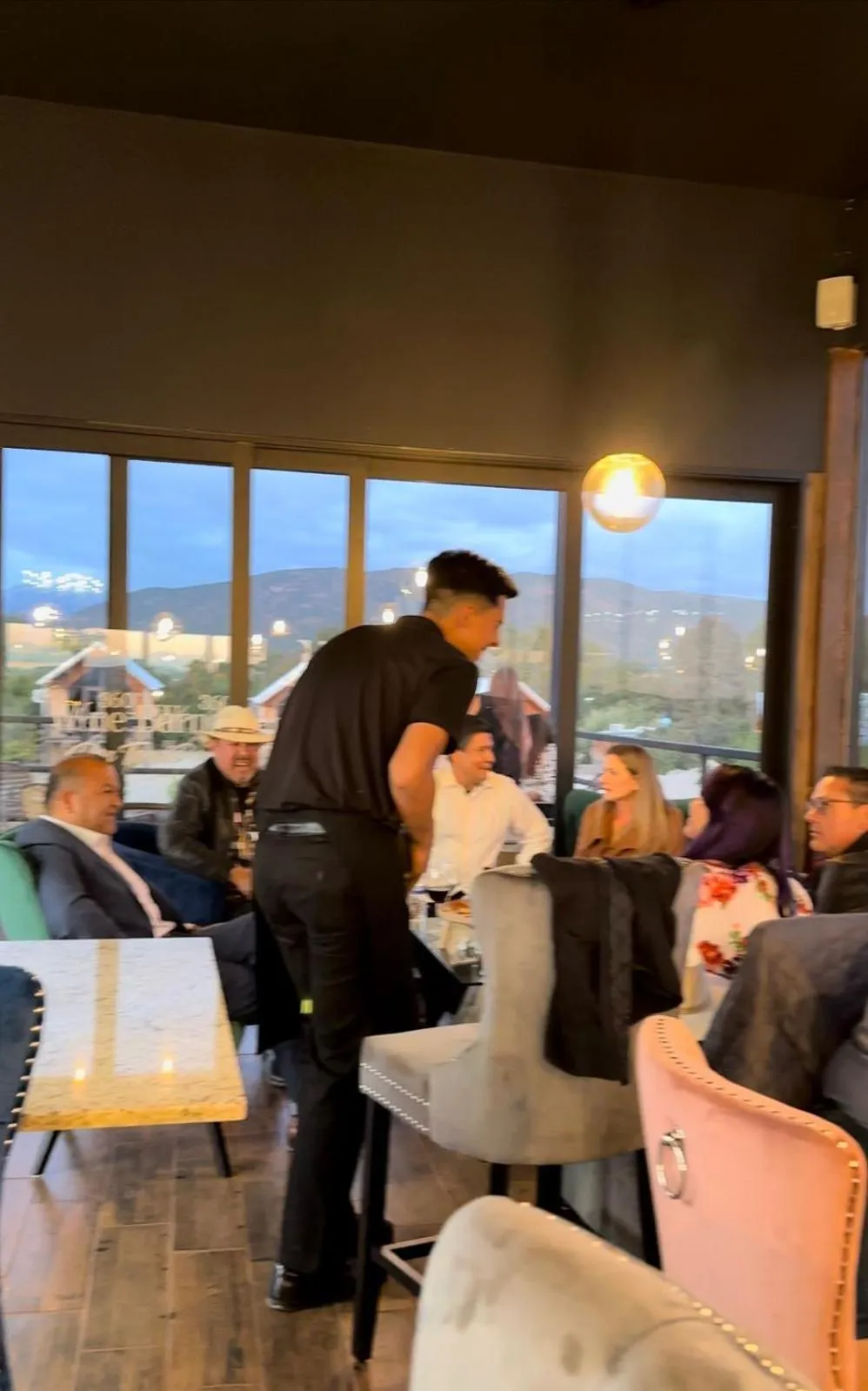 Lounge or bar in Don Tomas Viñedo cabañas