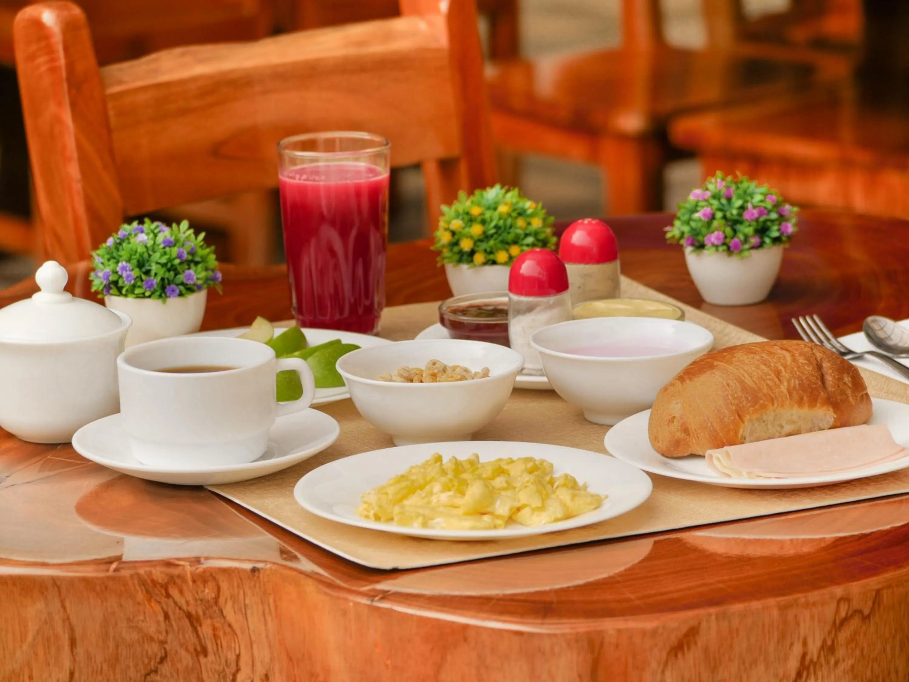 Breakfast in Hostal España