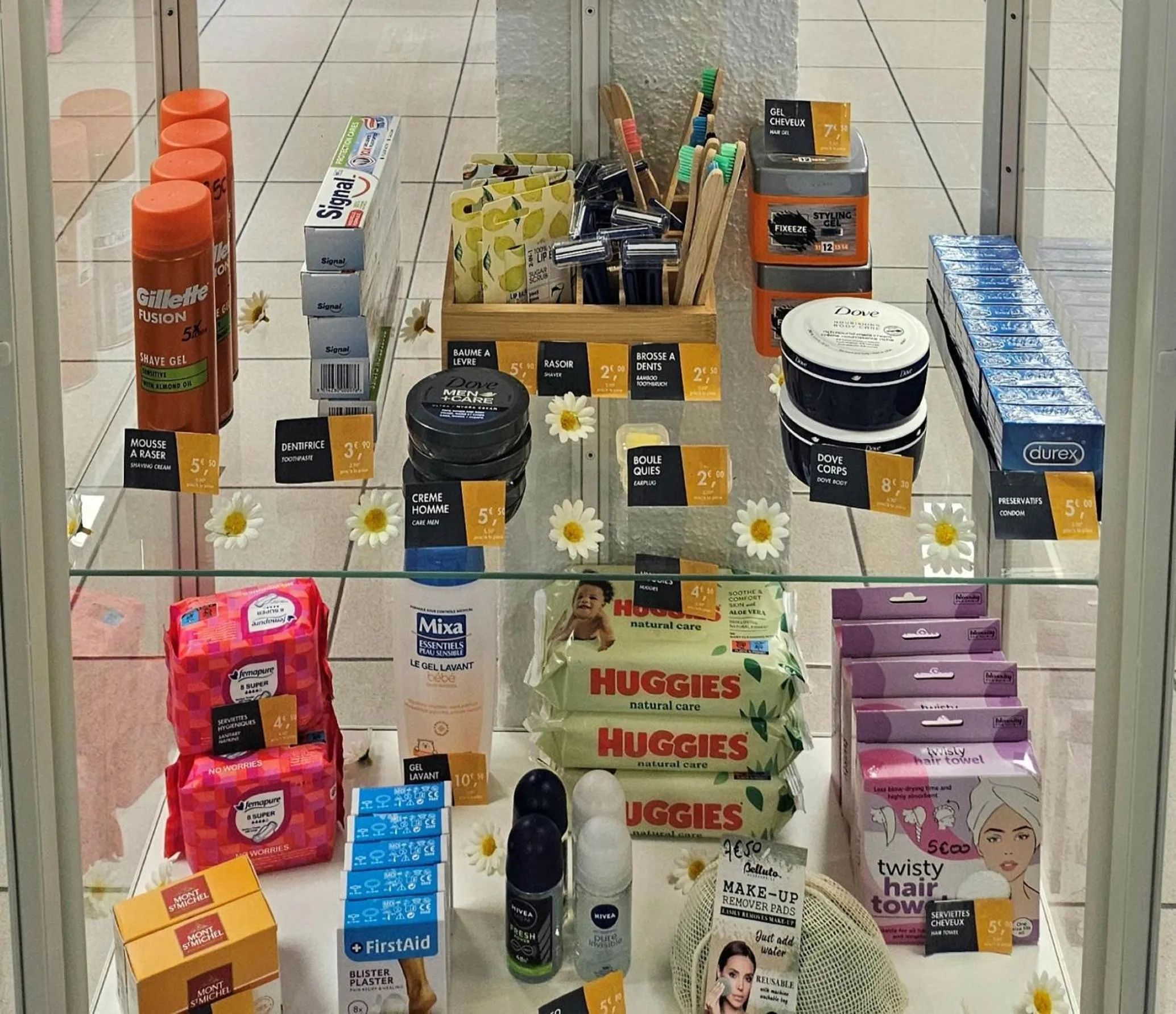 On-site shops in Premiere Classe Deauville Touques