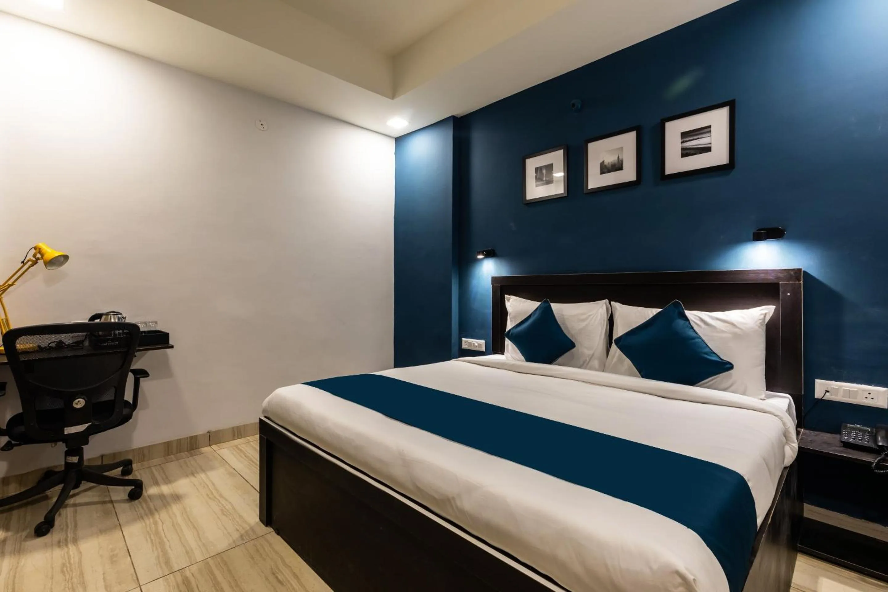 Bedroom, Bed in SILVERKEY FUSION STAYS