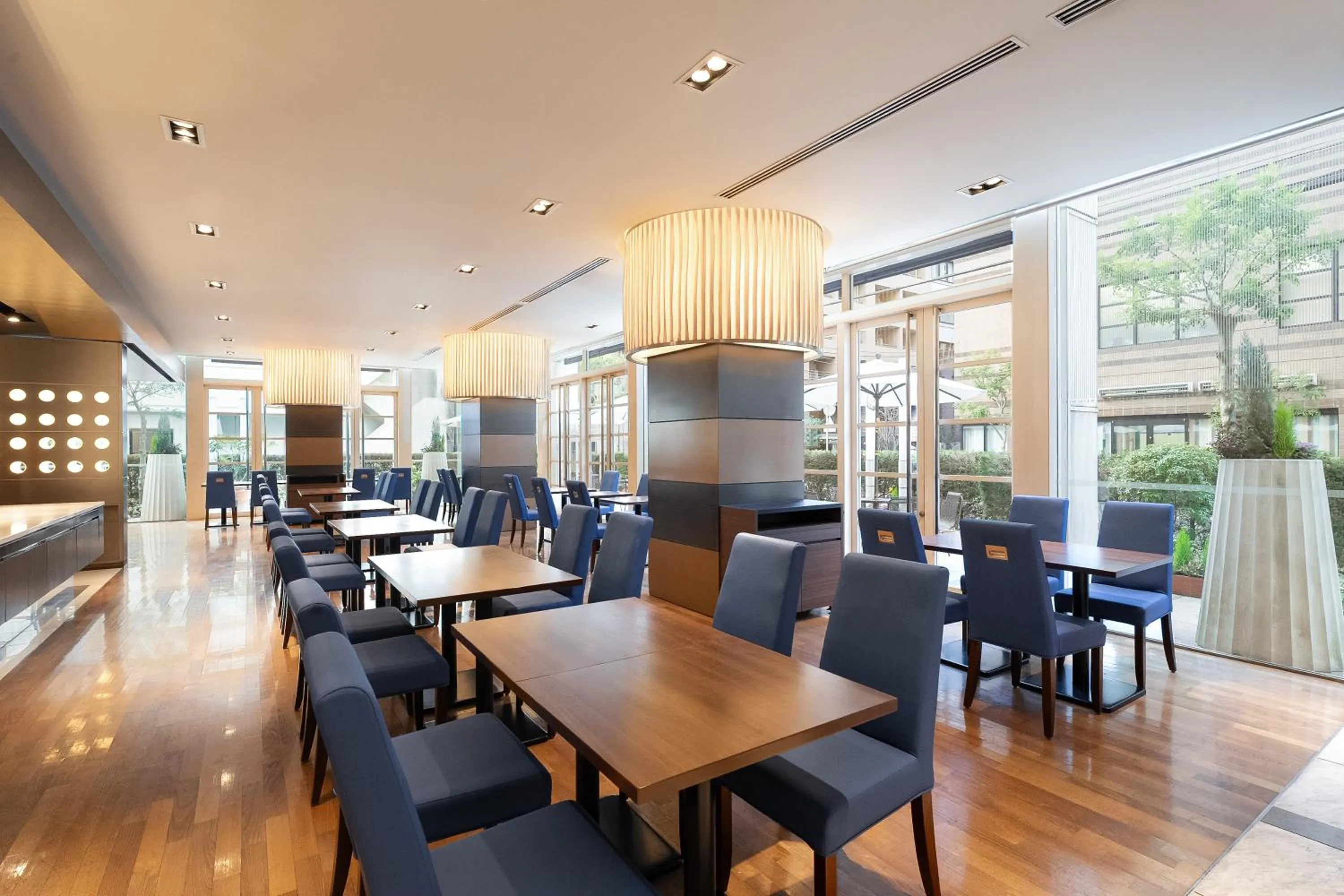 Restaurant/places to eat in Hotel JAL City Kannai Yokohama